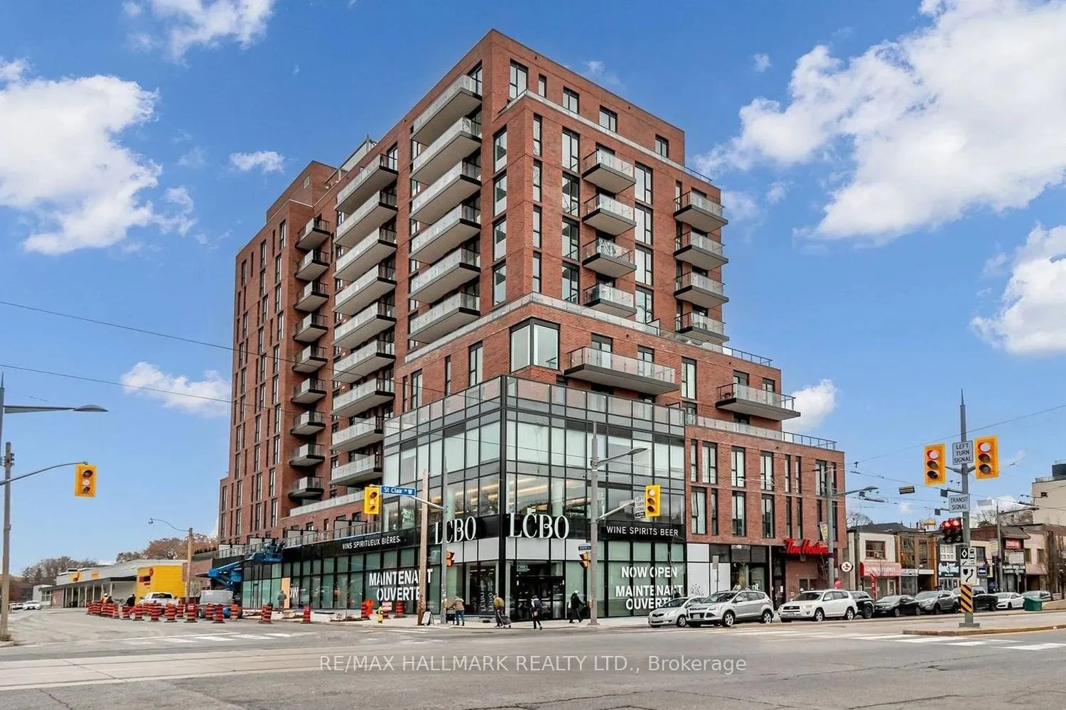 Photo 1 of Unit 906, 185 Alberta Avenue, Toronto, Oakwood Village — HOMEH