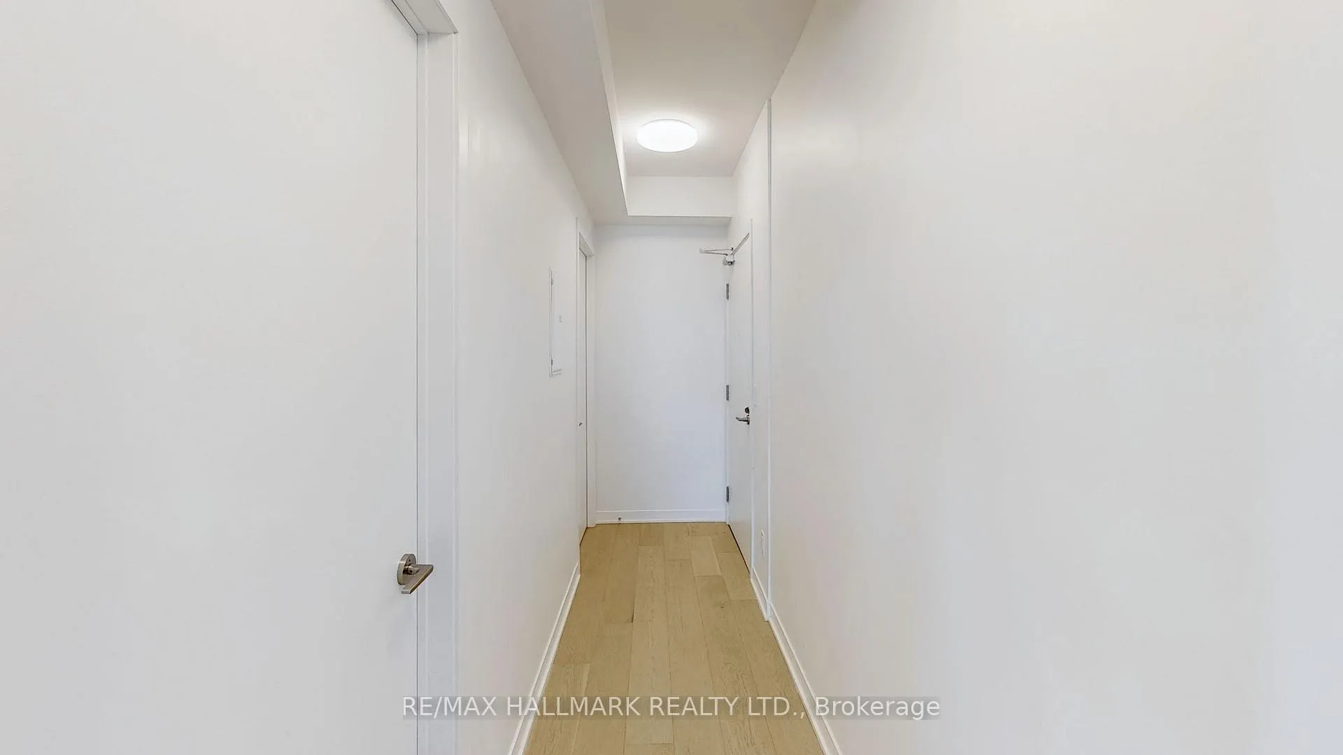 Photo 21 of Unit 906, 185 Alberta Avenue, Toronto, Oakwood Village — HOMEH