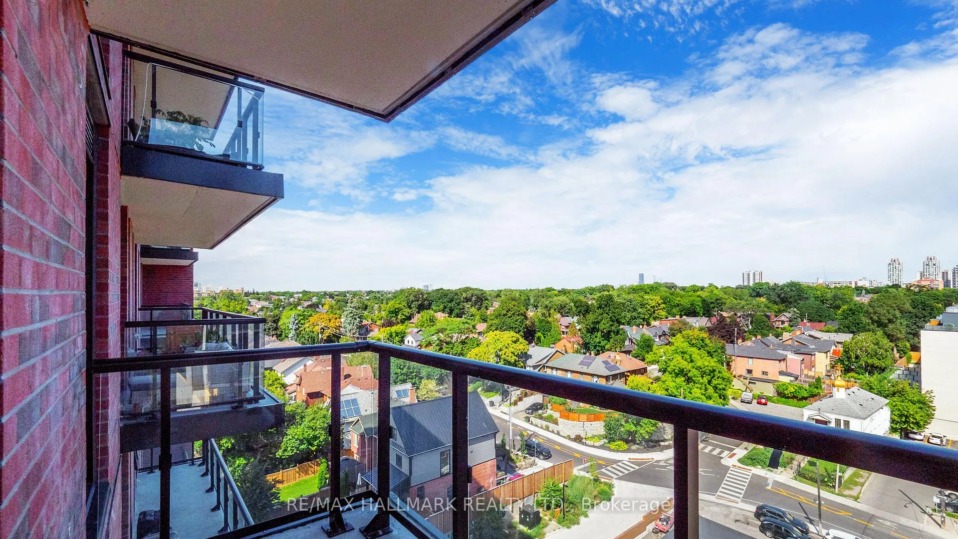 Photo 23 of Unit 906, 185 Alberta Avenue, Toronto, Oakwood Village — HOMEH
