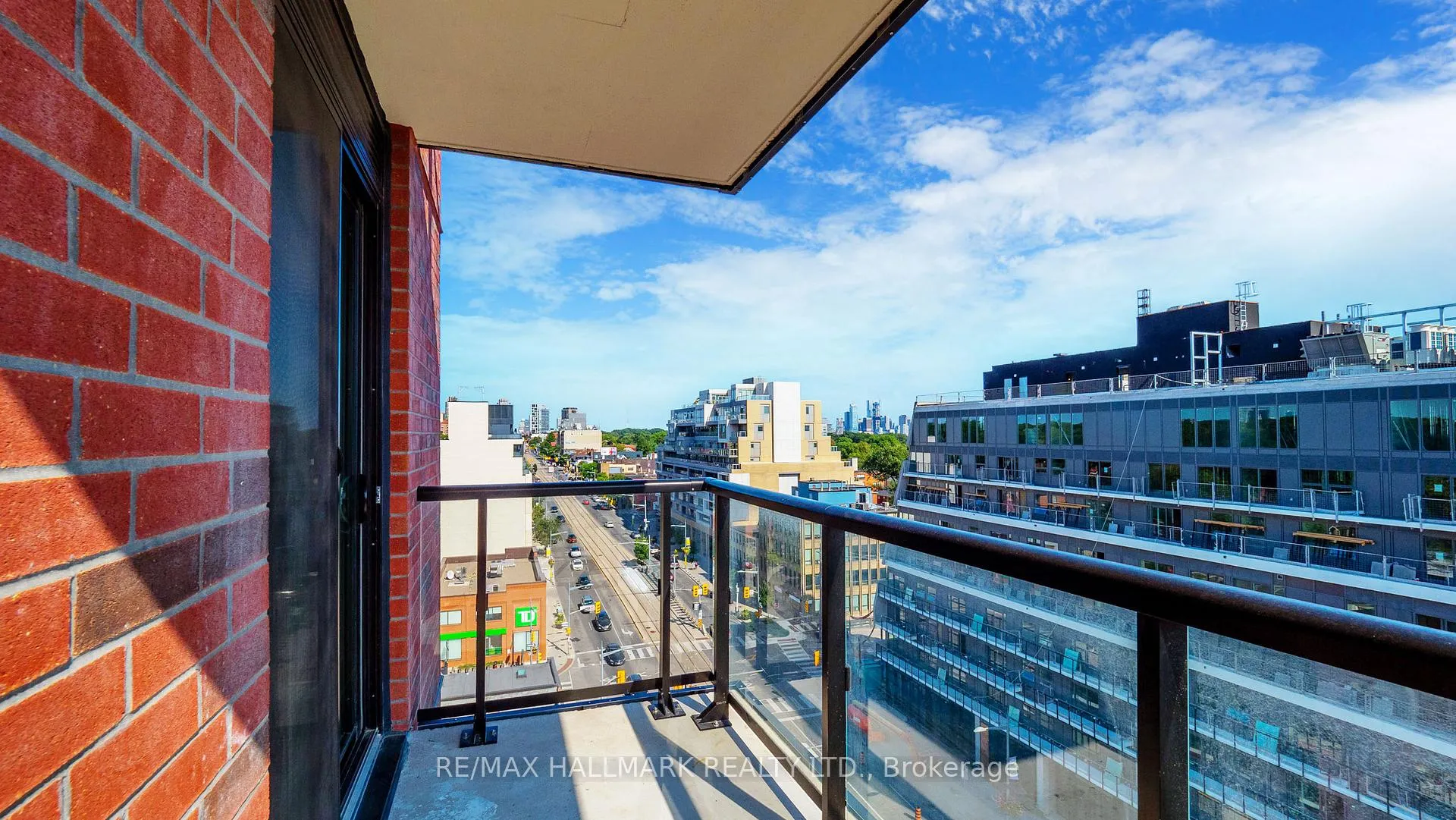 Photo 26 of Unit 906, 185 Alberta Avenue, Toronto, Oakwood Village — HOMEH