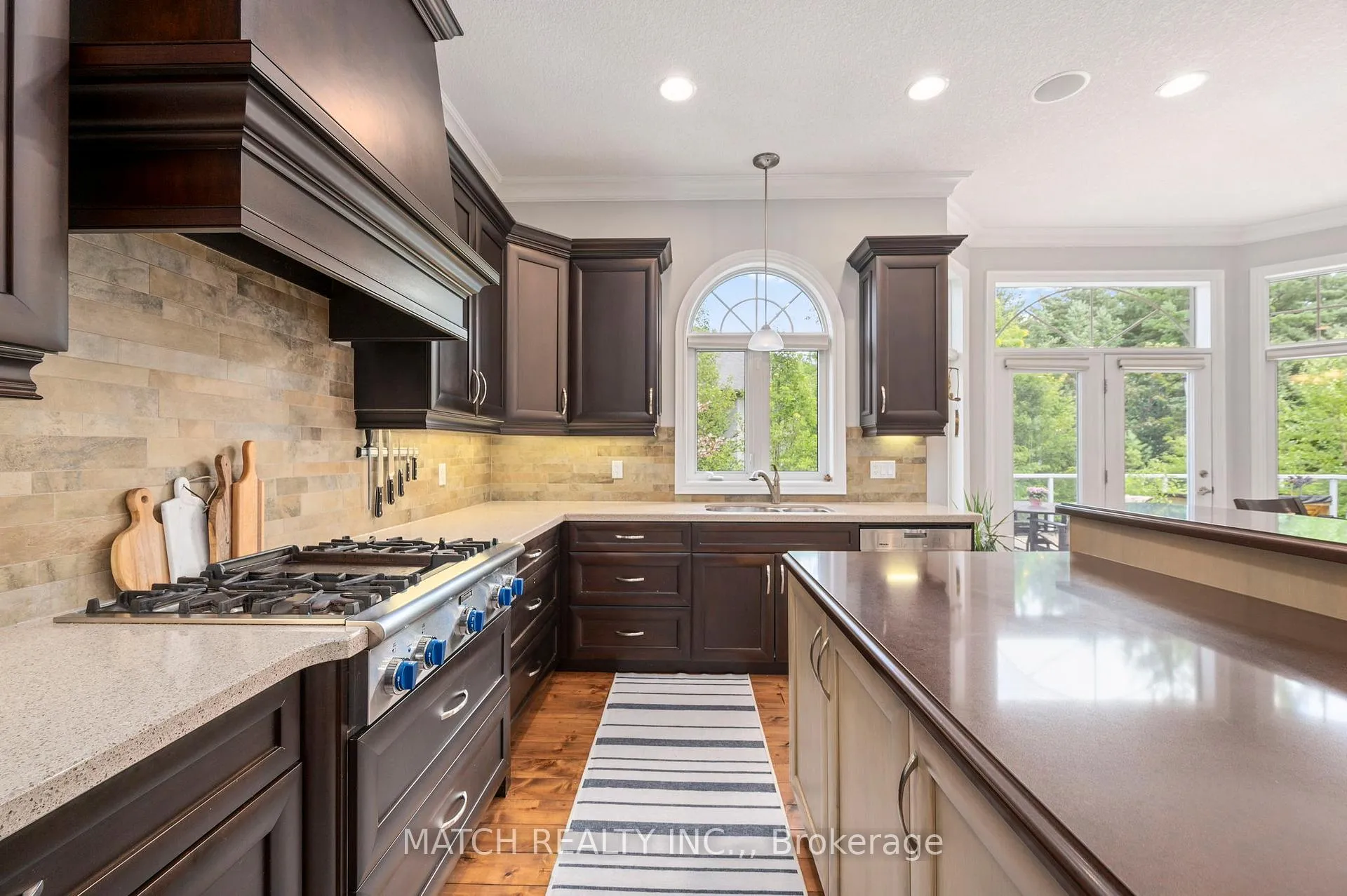 Photo 13 of 1465 Shore Road, London, South A — HOMEH