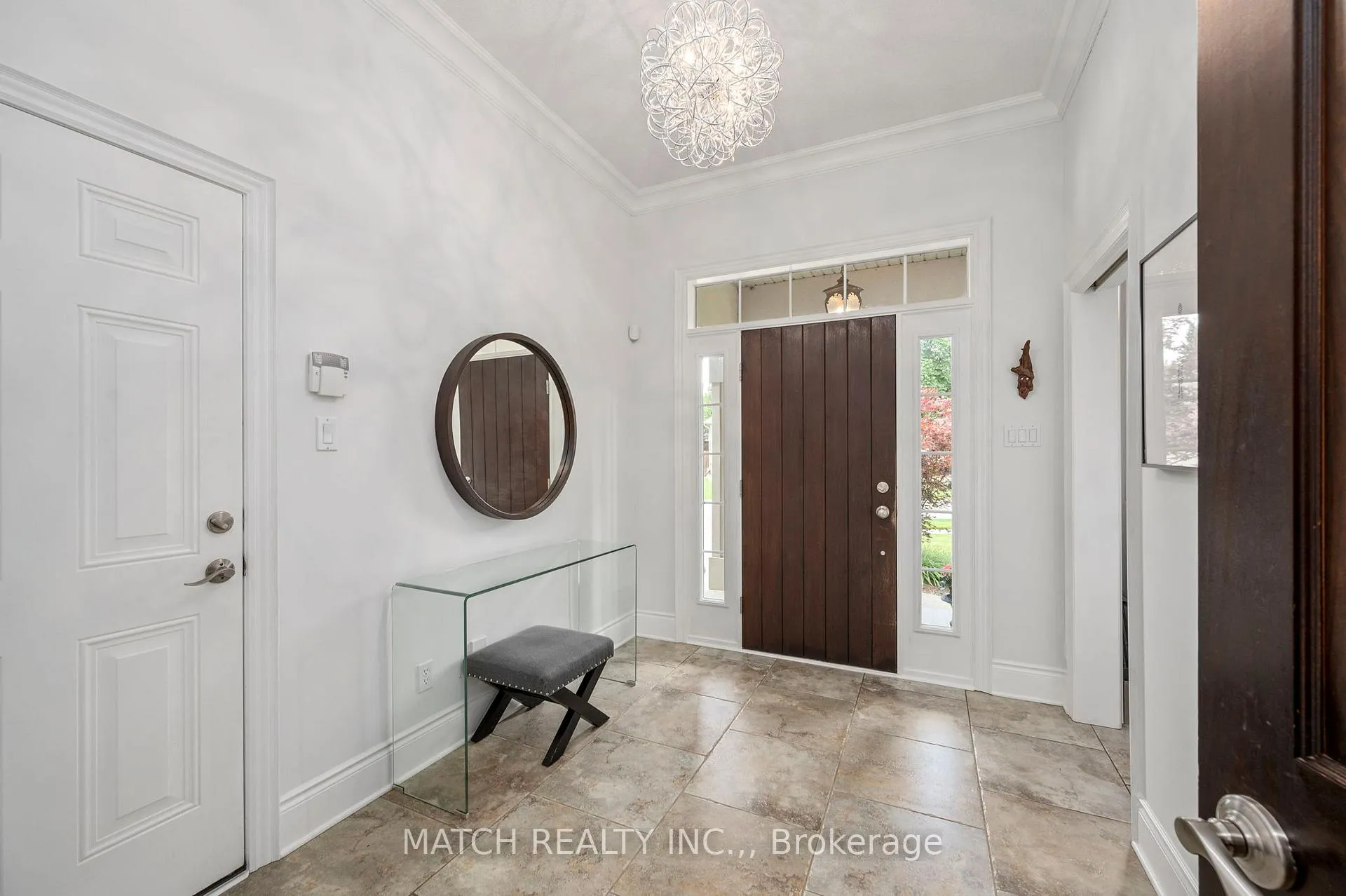 Photo 17 of 1465 Shore Road, London, South A — HOMEH