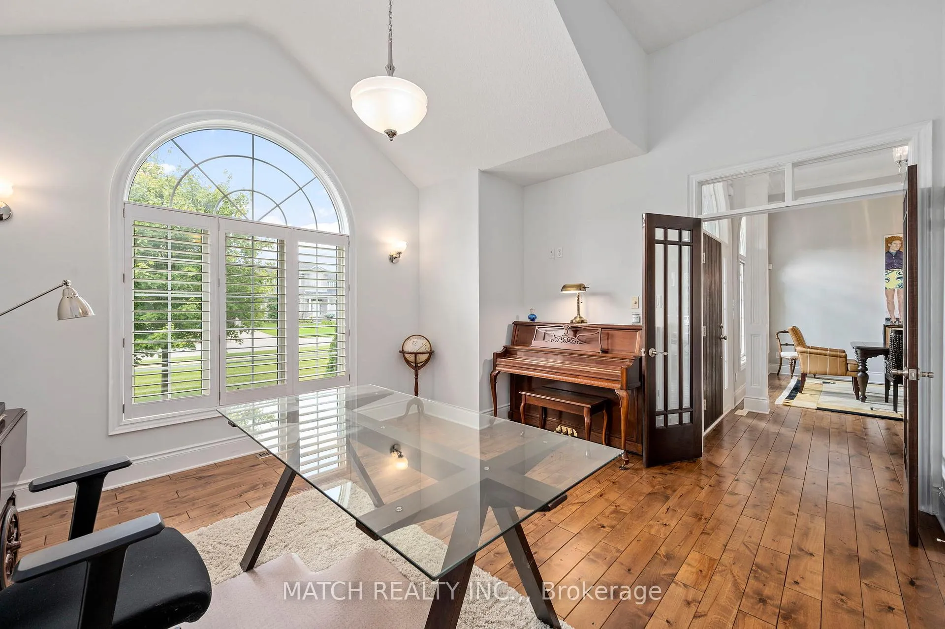 Photo 18 of 1465 Shore Road, London, South A — HOMEH