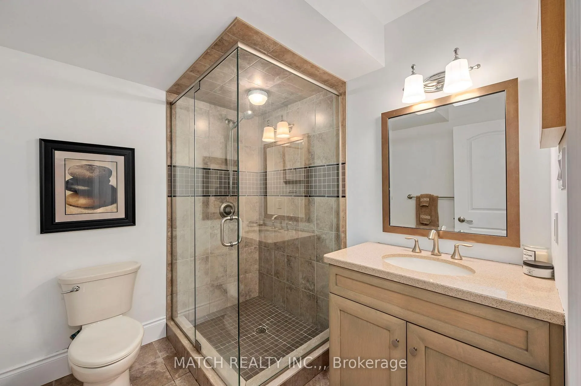 Photo 36 of 1465 Shore Road, London, South A — HOMEH