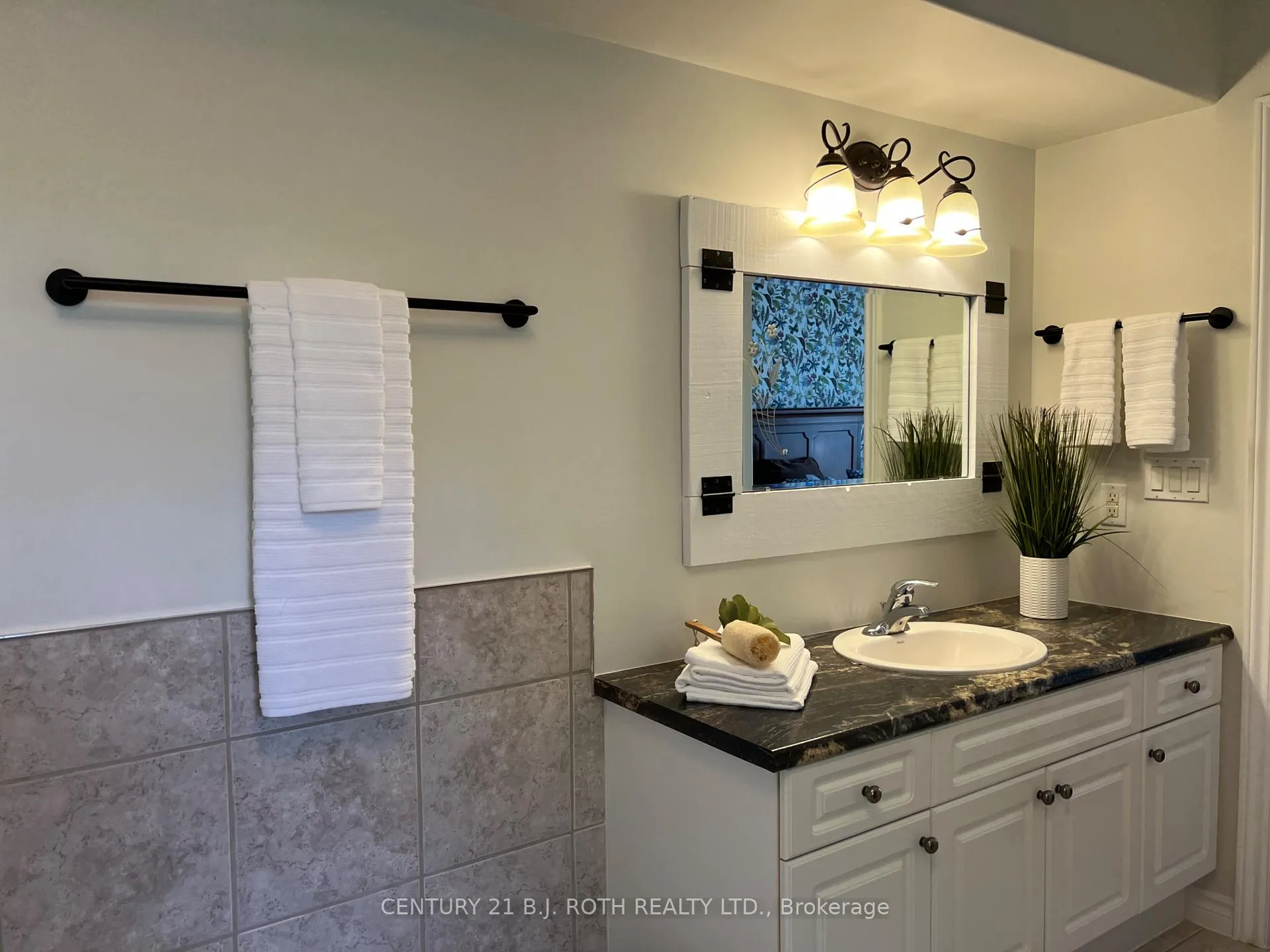 Photo 17 of Unit 204, 43 Creighton Street, Ramara, Atherley — HOMEH