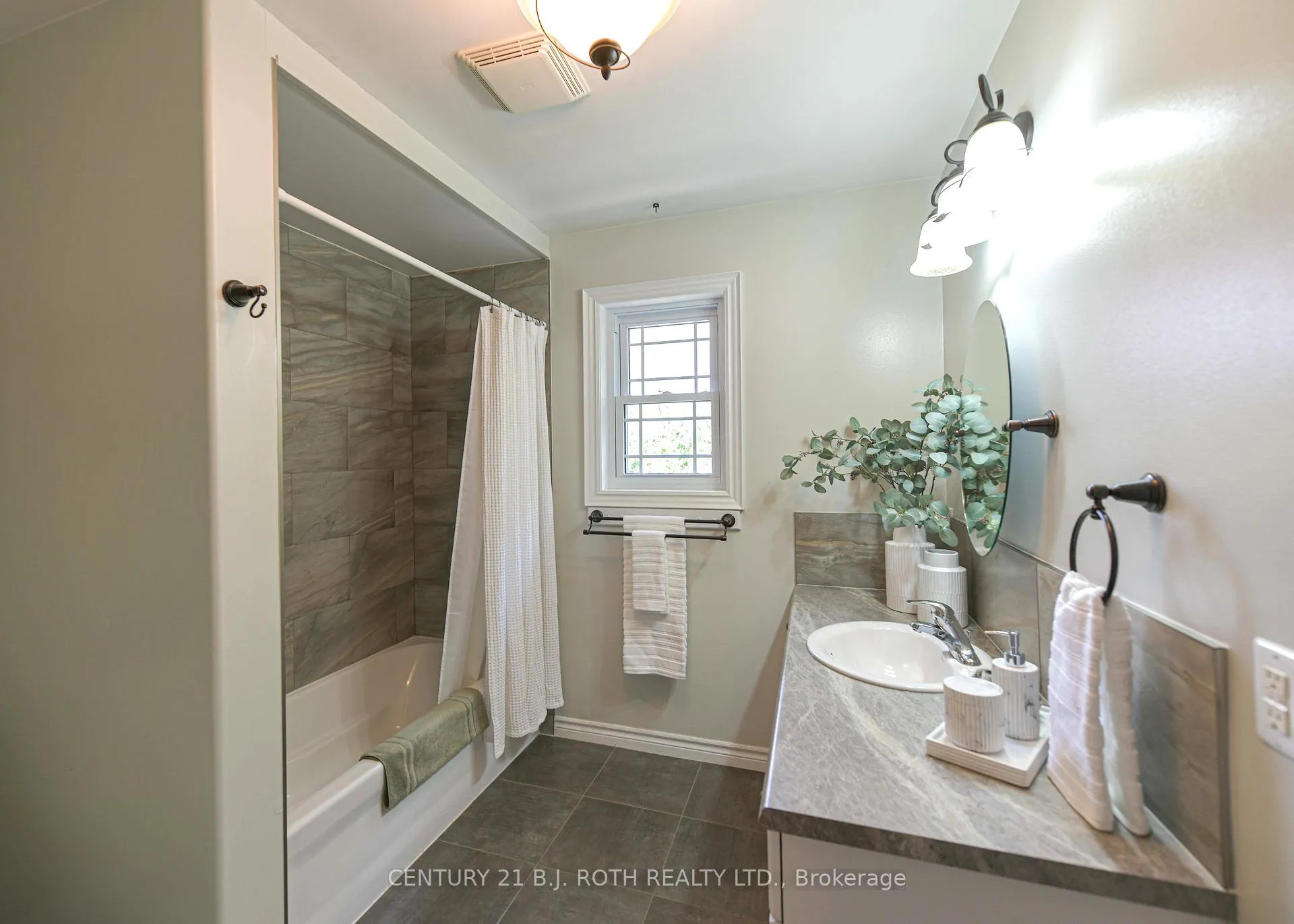 Photo 21 of Unit 204, 43 Creighton Street, Ramara, Atherley — HOMEH