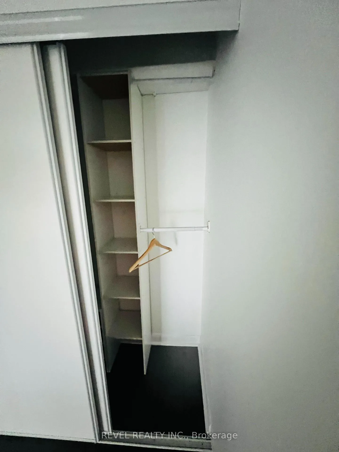 Photo 9 of Unit 404, 478 King Street W, Toronto, Waterfront Communities — HOMEH