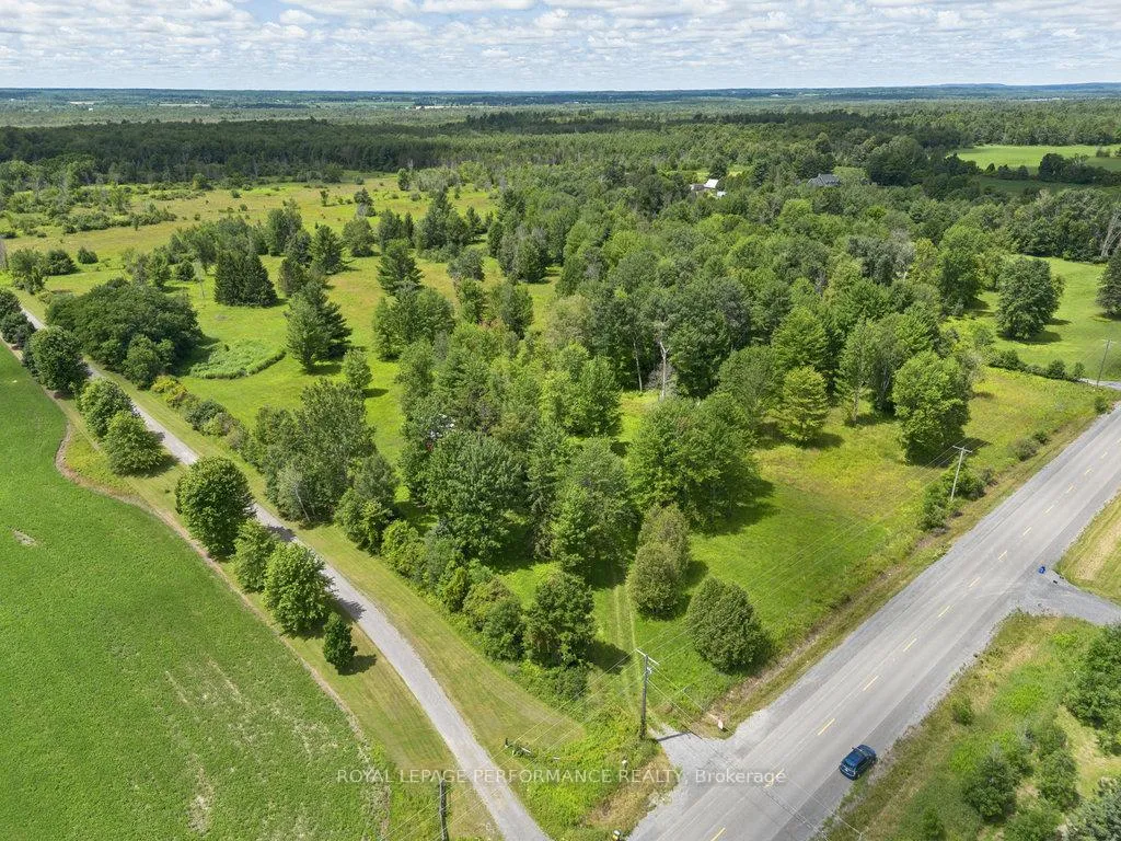 Photo 5 of 3117 Torwood Drive, Ottawa, Dunrobin Shores — HOMEH