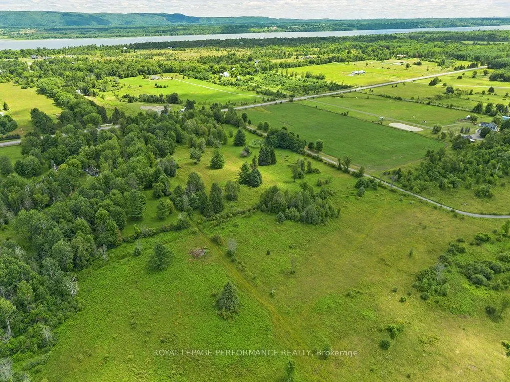 Photo 8 of 3117 Torwood Drive, Ottawa, Dunrobin Shores — HOMEH