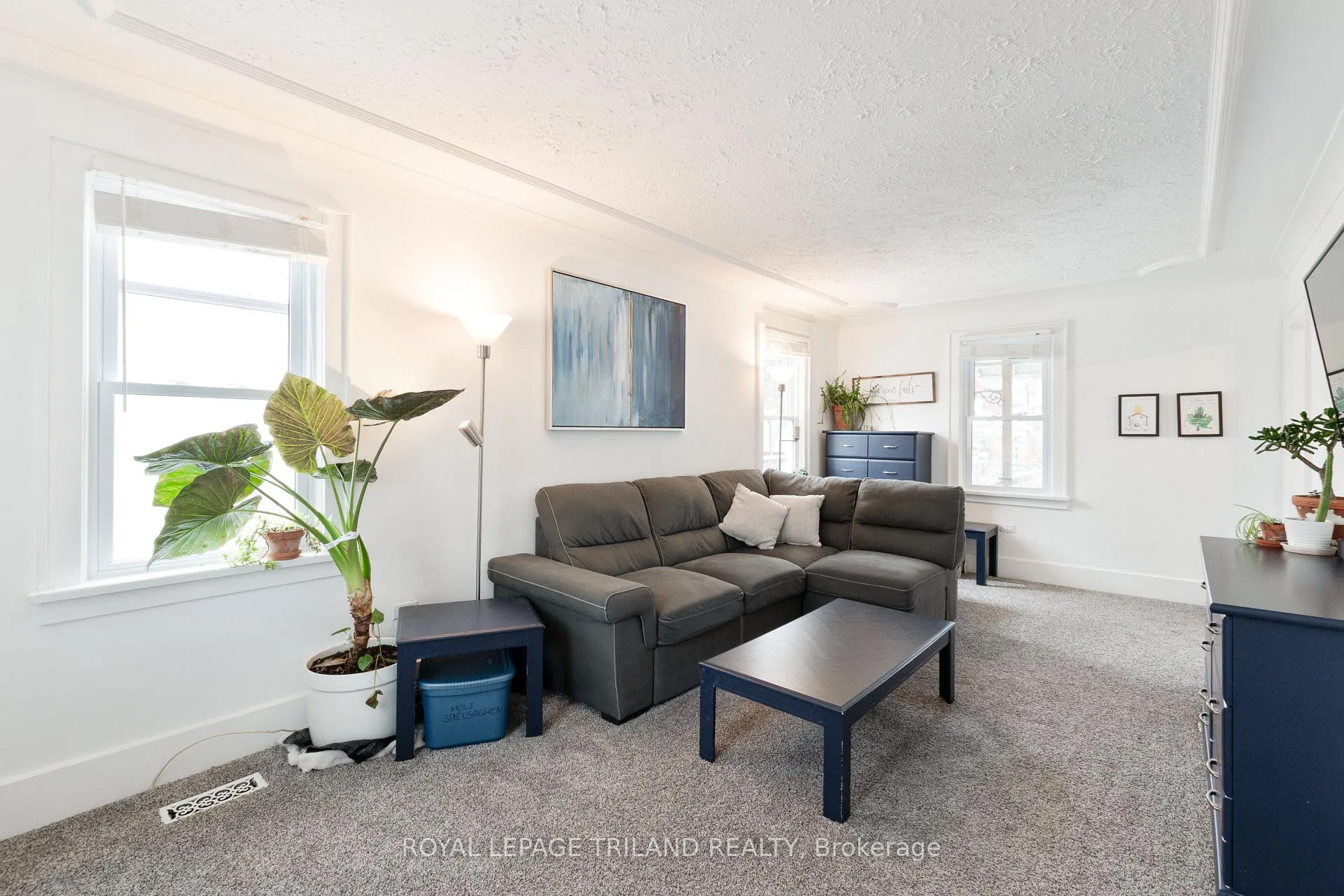 Photo 2 of 90 Locust Street, St. Thomas — HOMEH