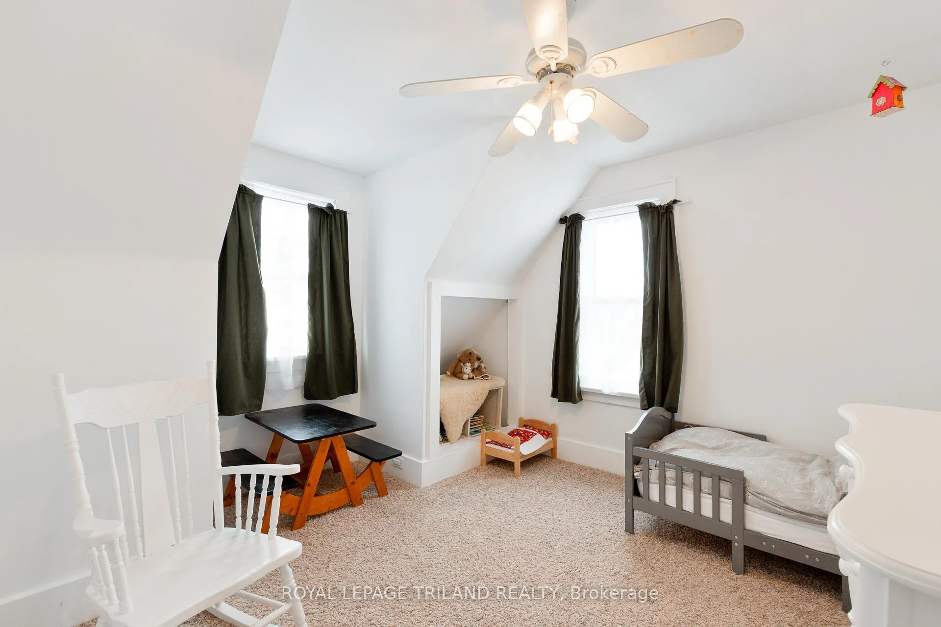 Photo 19 of 90 Locust Street, St. Thomas — HOMEH