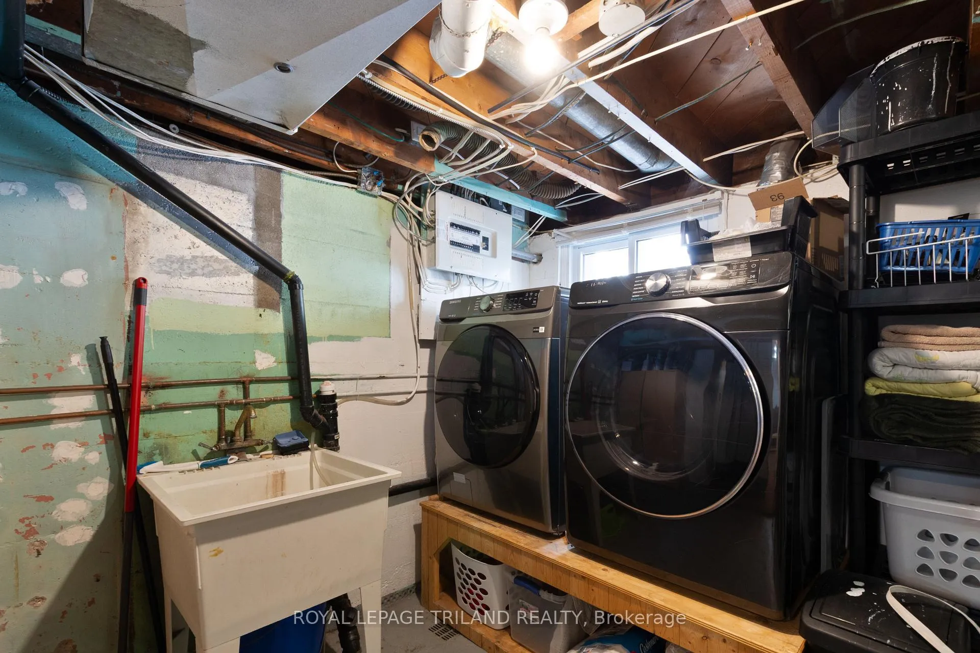 Photo 26 of 90 Locust Street, St. Thomas — HOMEH