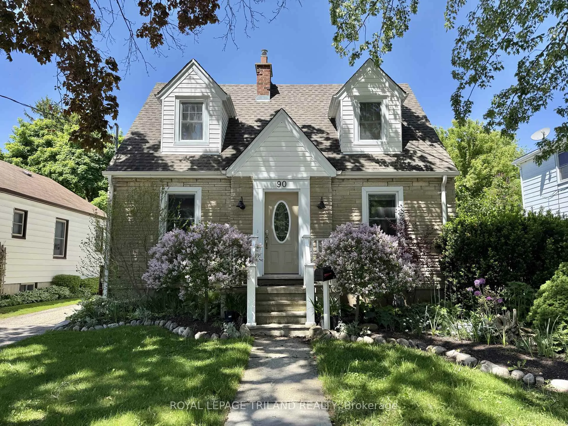 Photo 31 of 90 Locust Street, St. Thomas — HOMEH