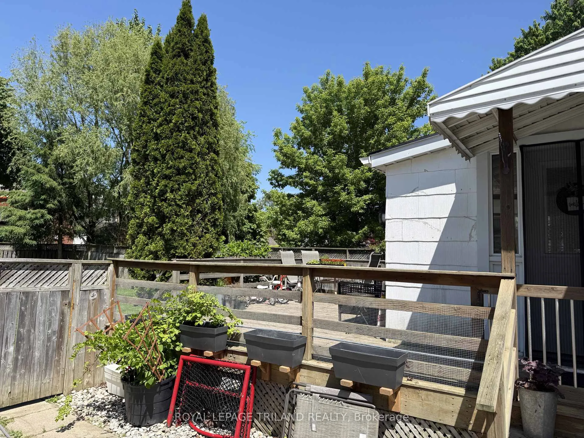 Photo 37 of 90 Locust Street, St. Thomas — HOMEH