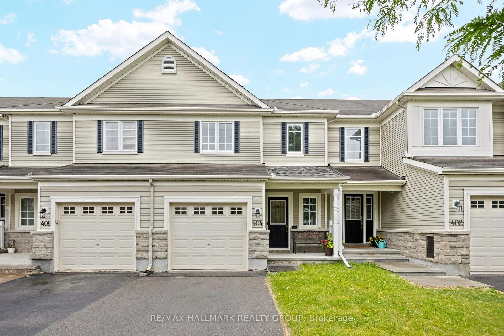 Photo 1 of 404 Wisteria Crescent, Ottawa, Riverside South — HOMEH