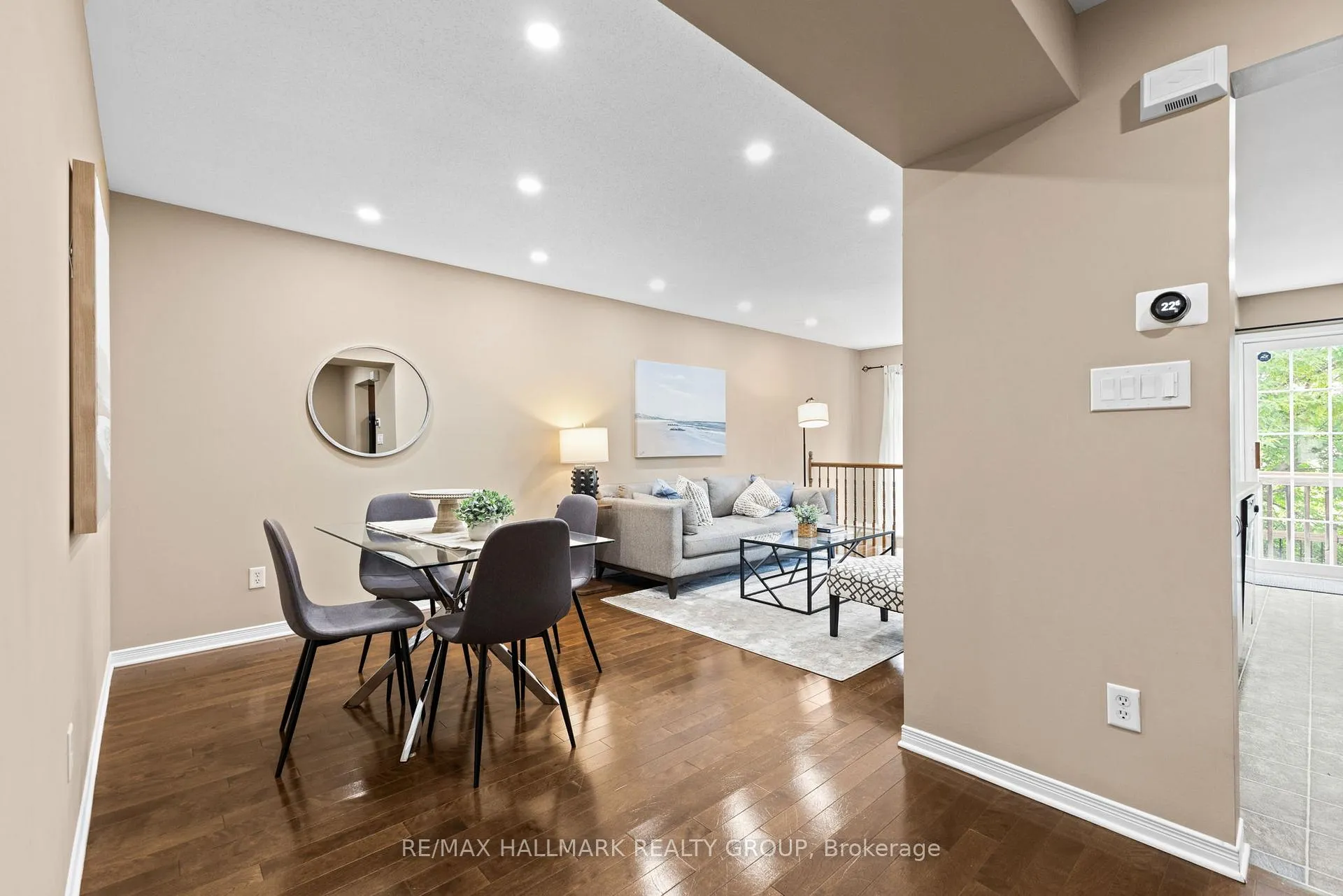 Photo 7 of 404 Wisteria Crescent, Ottawa, Riverside South — HOMEH