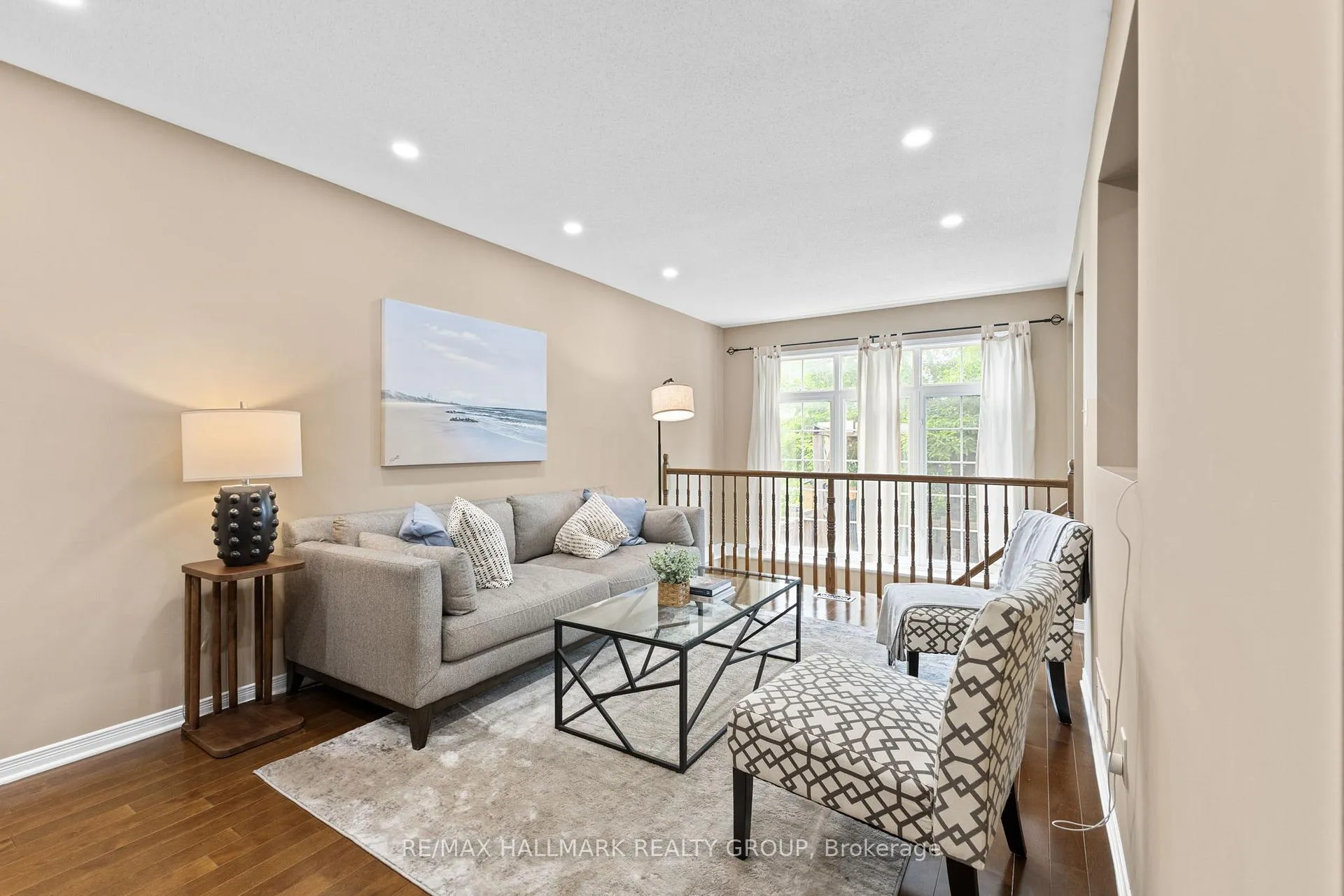 Photo 9 of 404 Wisteria Crescent, Ottawa, Riverside South — HOMEH