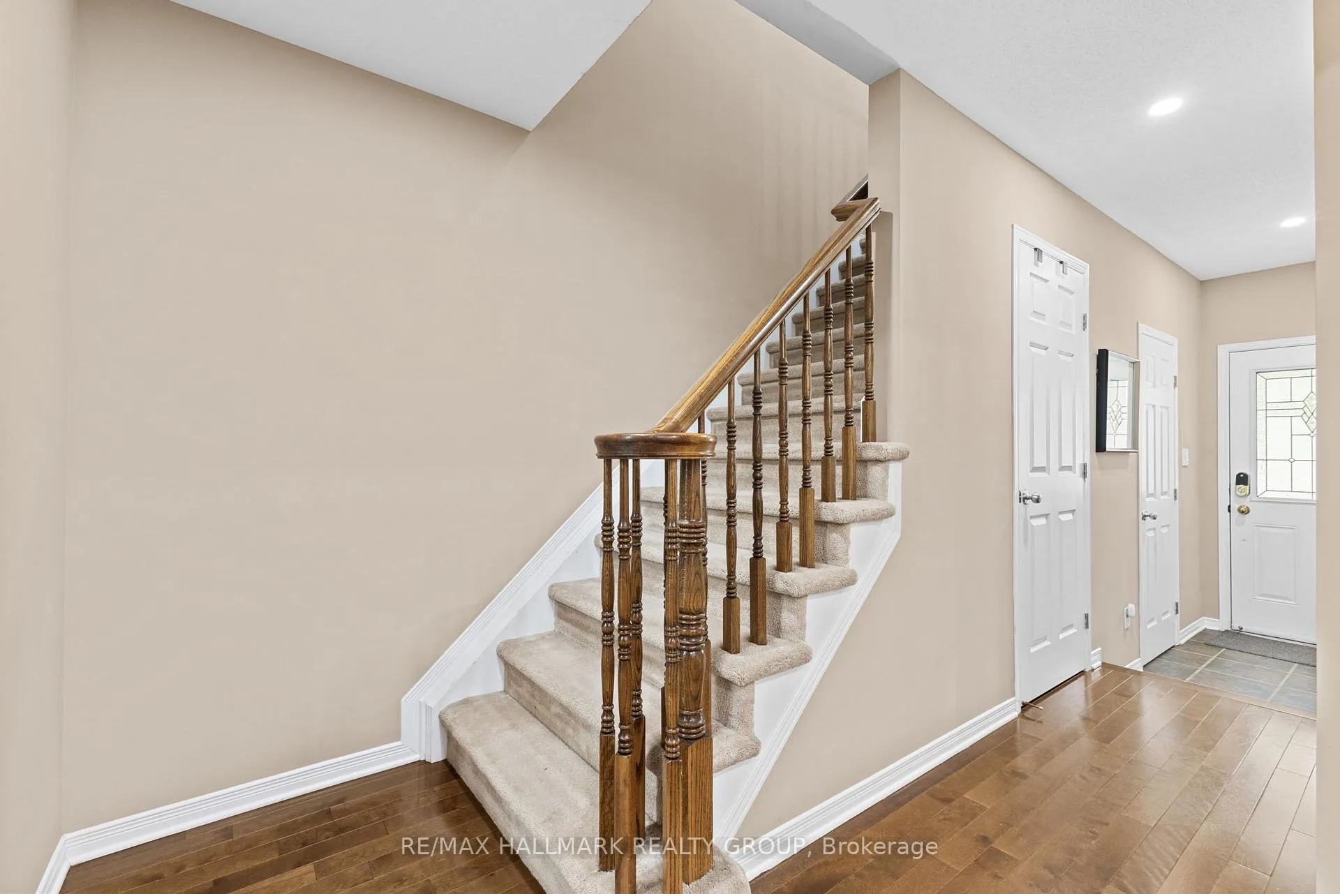 Photo 21 of 404 Wisteria Crescent, Ottawa, Riverside South — HOMEH