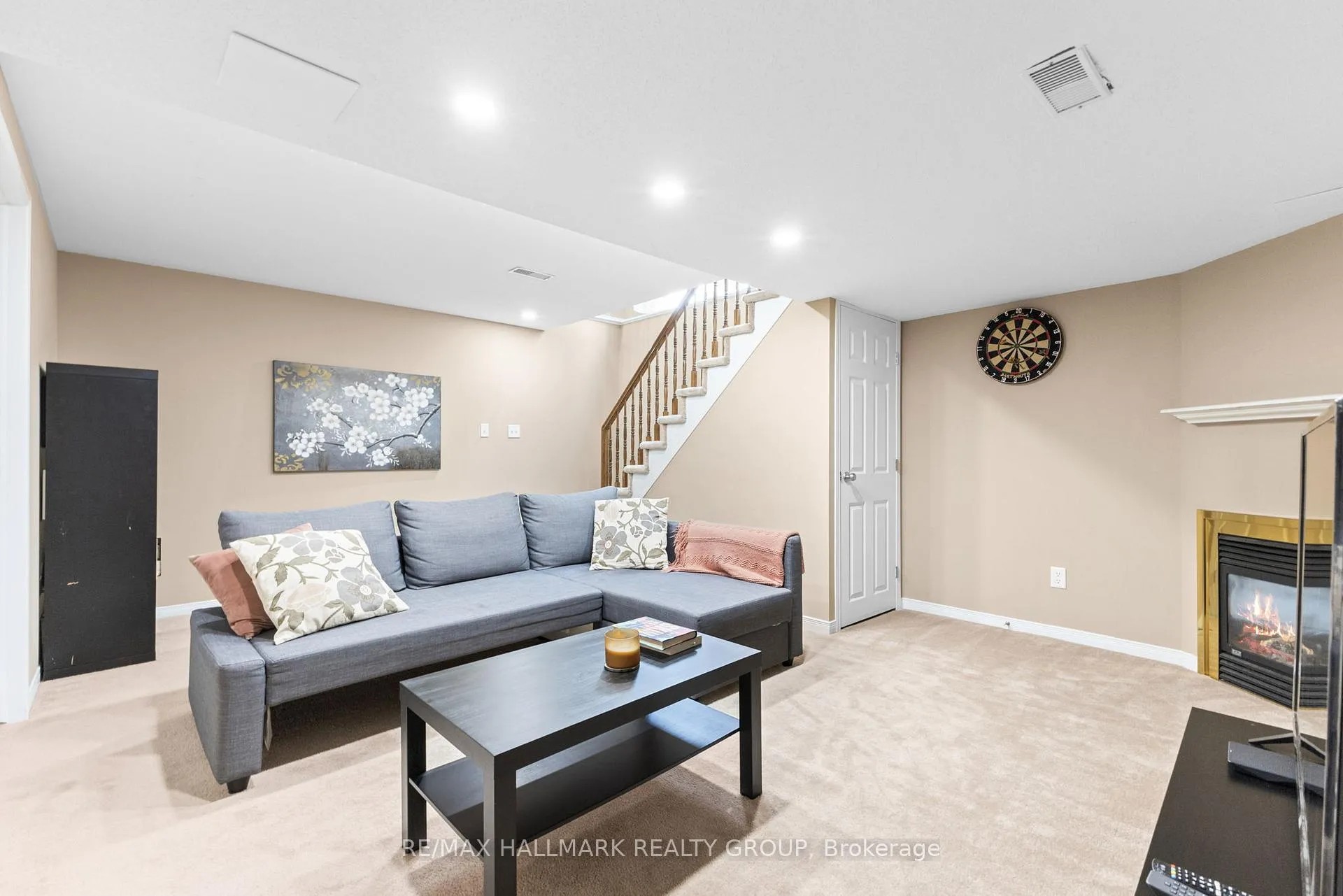 Photo 36 of 404 Wisteria Crescent, Ottawa, Riverside South — HOMEH