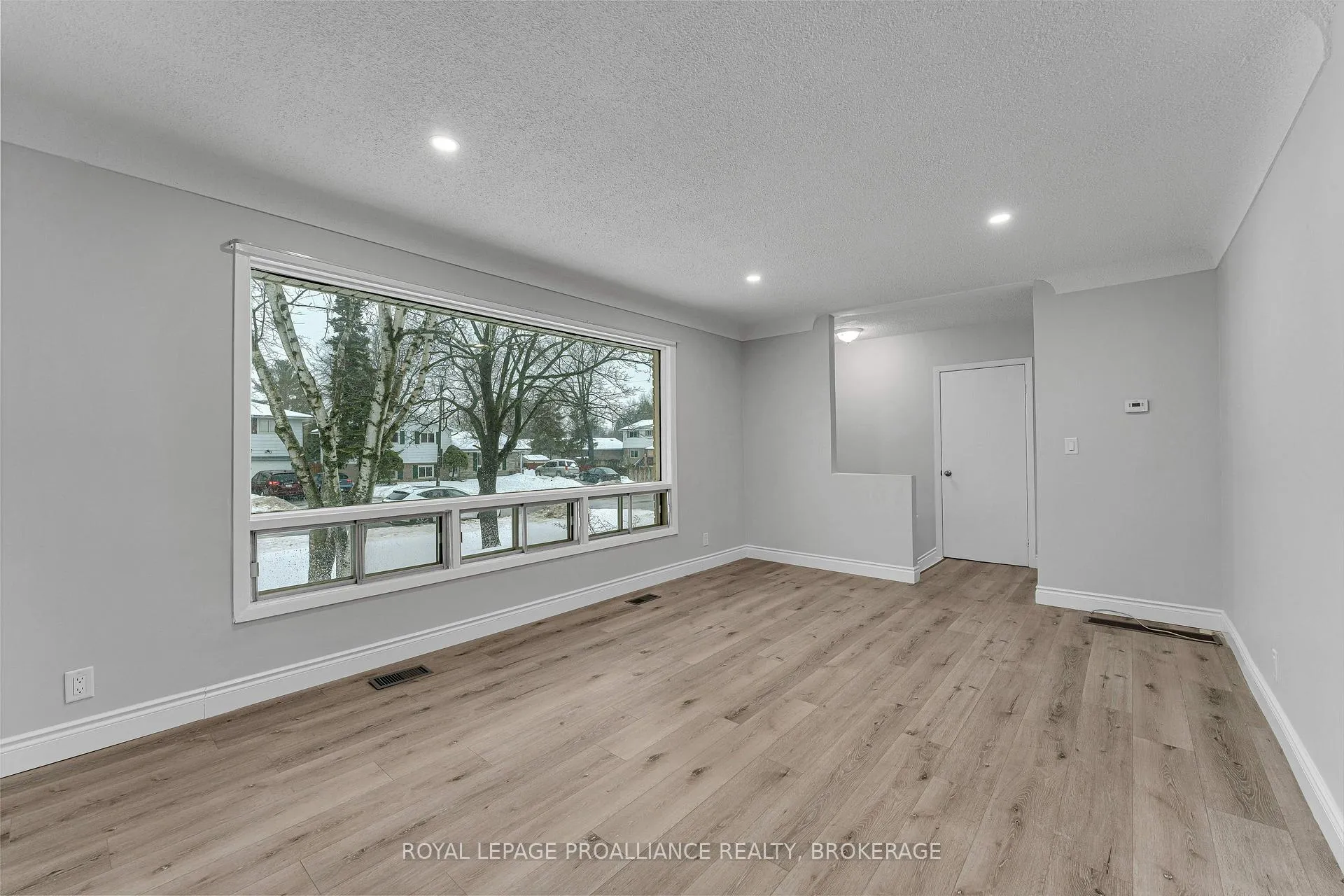 Photo 7 of 1080 Hudson Drive, Kingston, South of Taylor-Kidd Blvd — HOMEH
