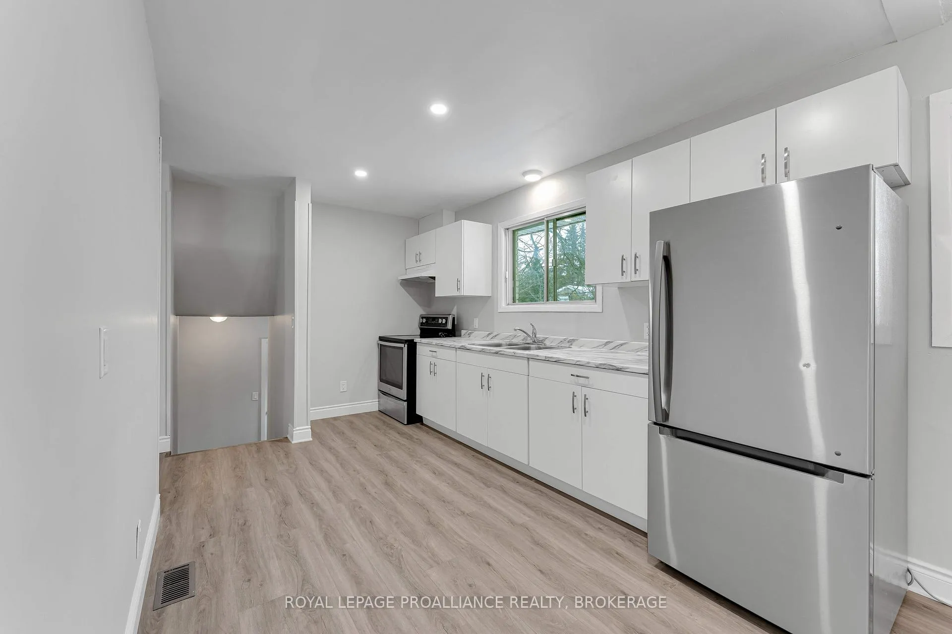 Photo 10 of 1080 Hudson Drive, Kingston, South of Taylor-Kidd Blvd — HOMEH