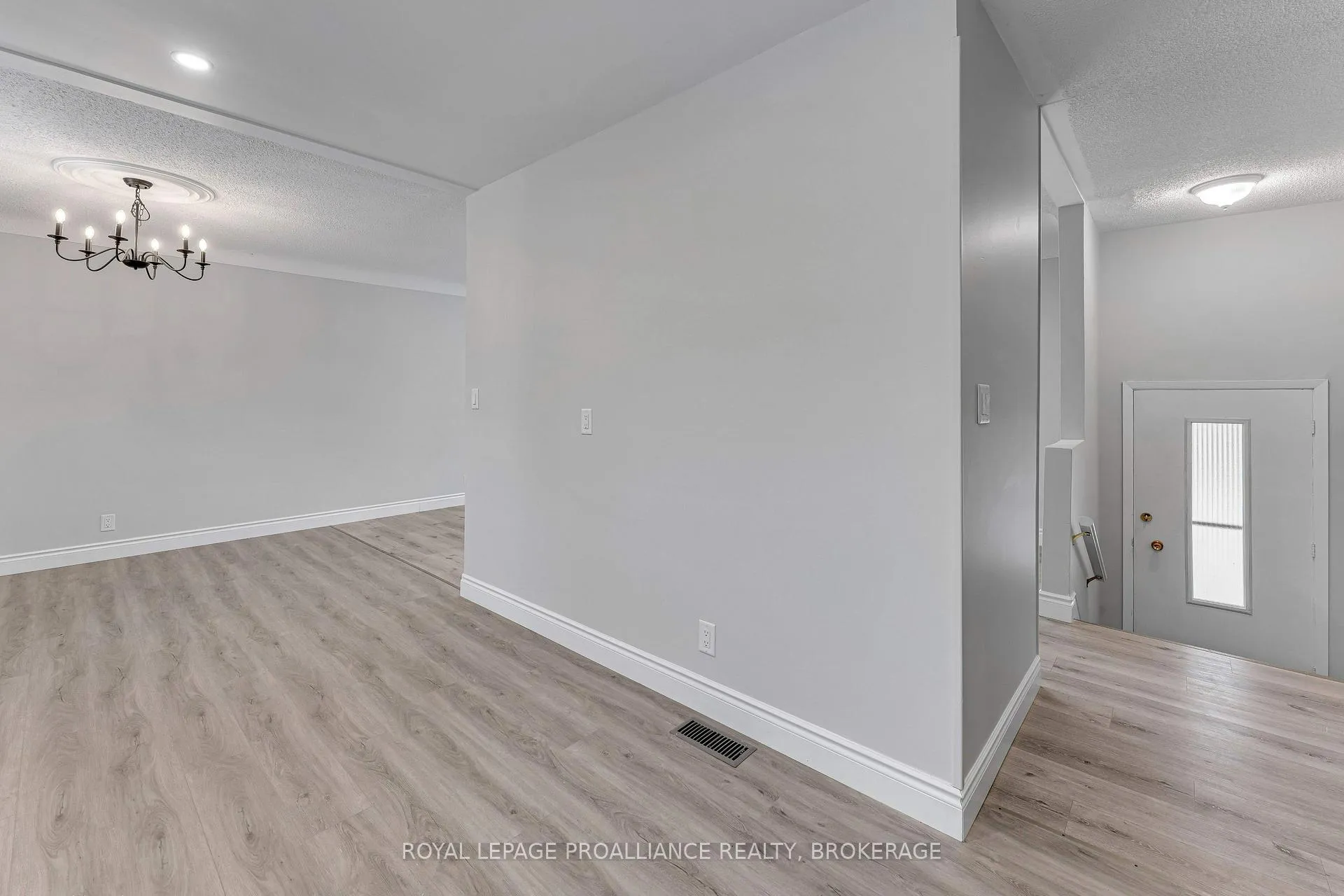 Photo 12 of 1080 Hudson Drive, Kingston, South of Taylor-Kidd Blvd — HOMEH