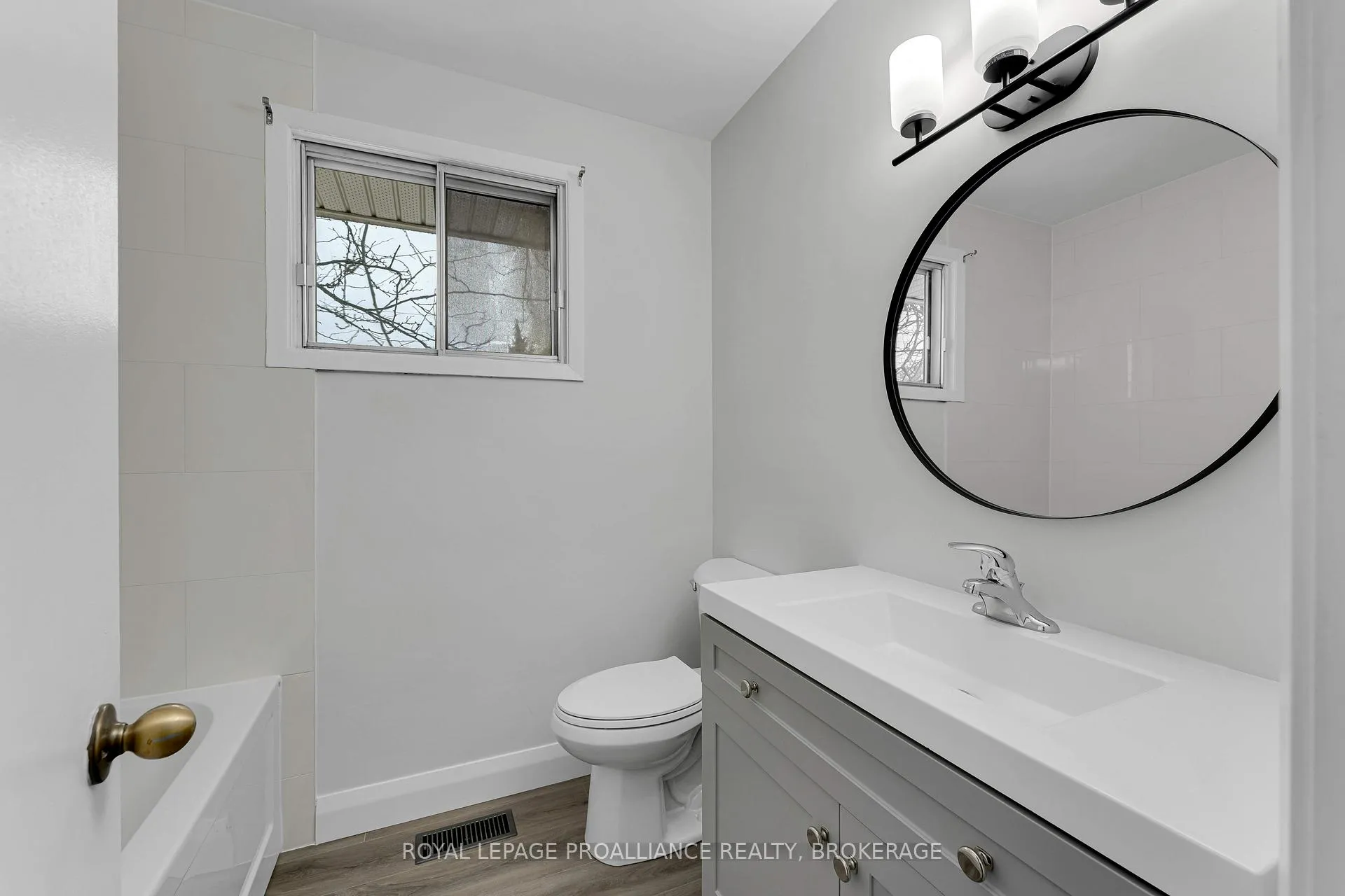 Photo 14 of 1080 Hudson Drive, Kingston, South of Taylor-Kidd Blvd — HOMEH