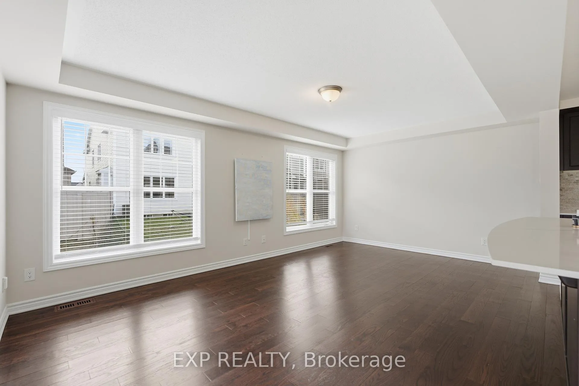Photo 14 of 100 Cranesbill Road, Ottawa, Kanata - Emerald Meadows/Trailwest — HOMEH