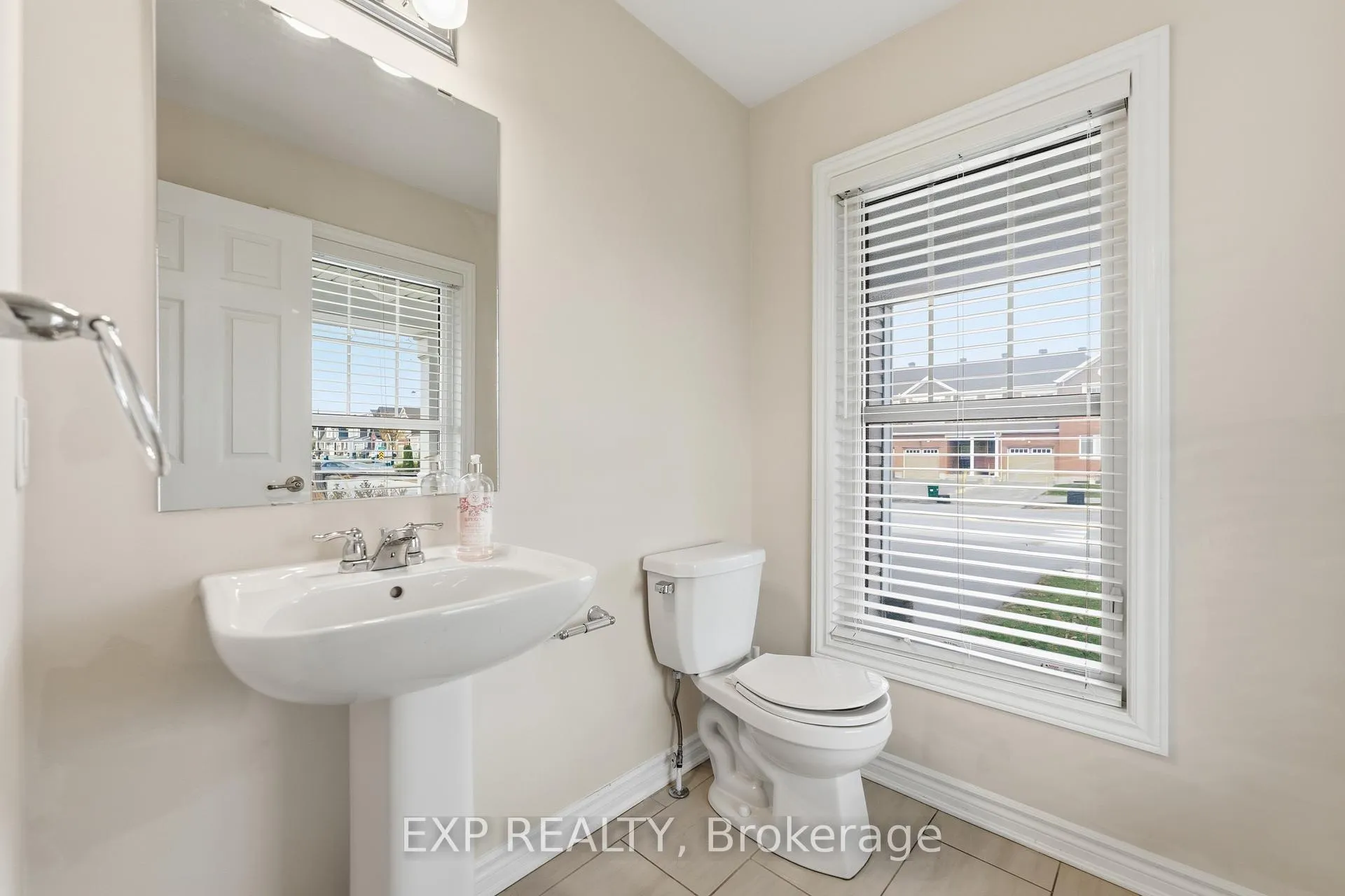 Photo 22 of 100 Cranesbill Road, Ottawa, Kanata - Emerald Meadows/Trailwest — HOMEH