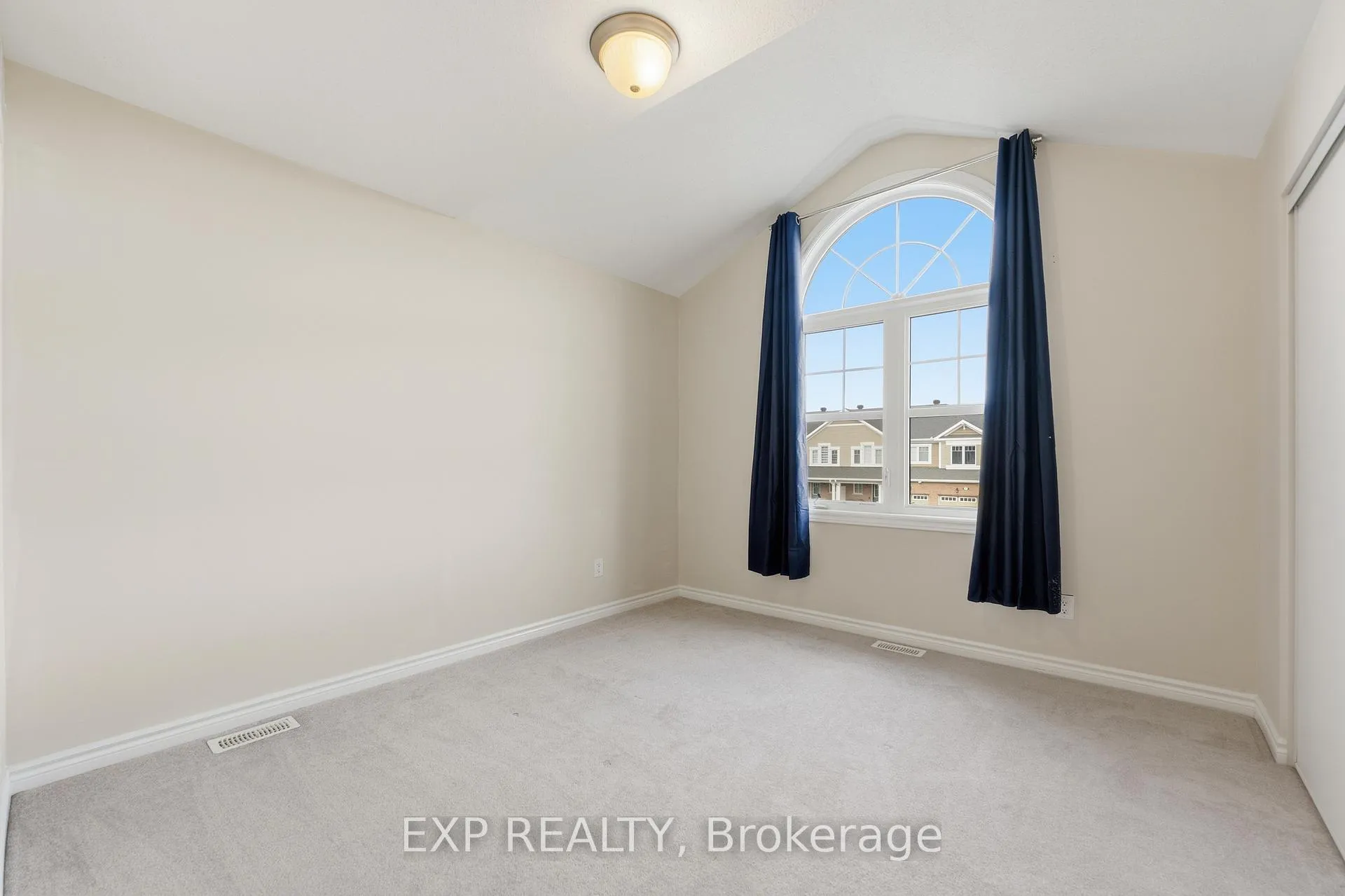Photo 26 of 100 Cranesbill Road, Ottawa, Kanata - Emerald Meadows/Trailwest — HOMEH