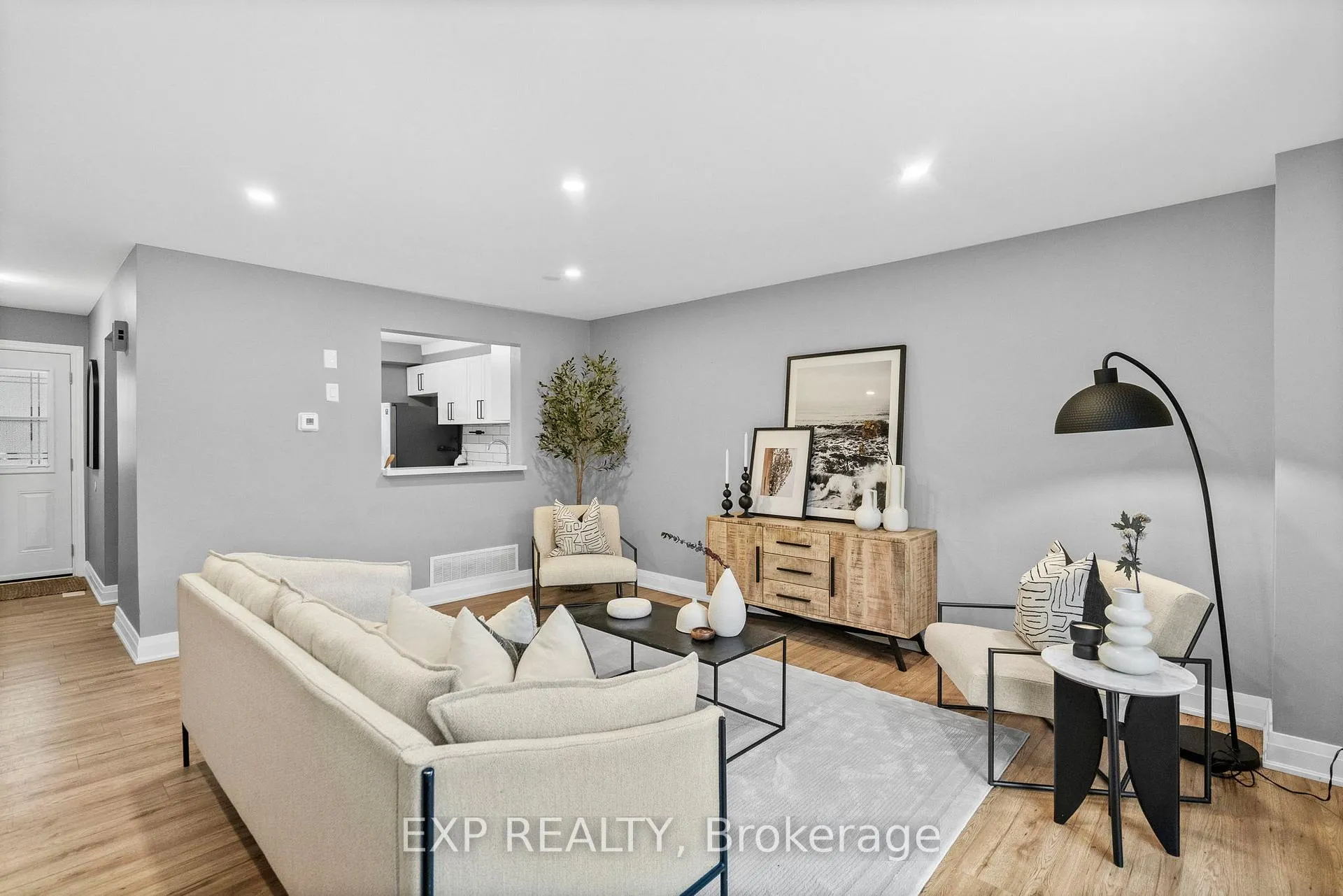 Photo 9 of 641 Woodward Avenue, Milton, Dorset Park — HOMEH