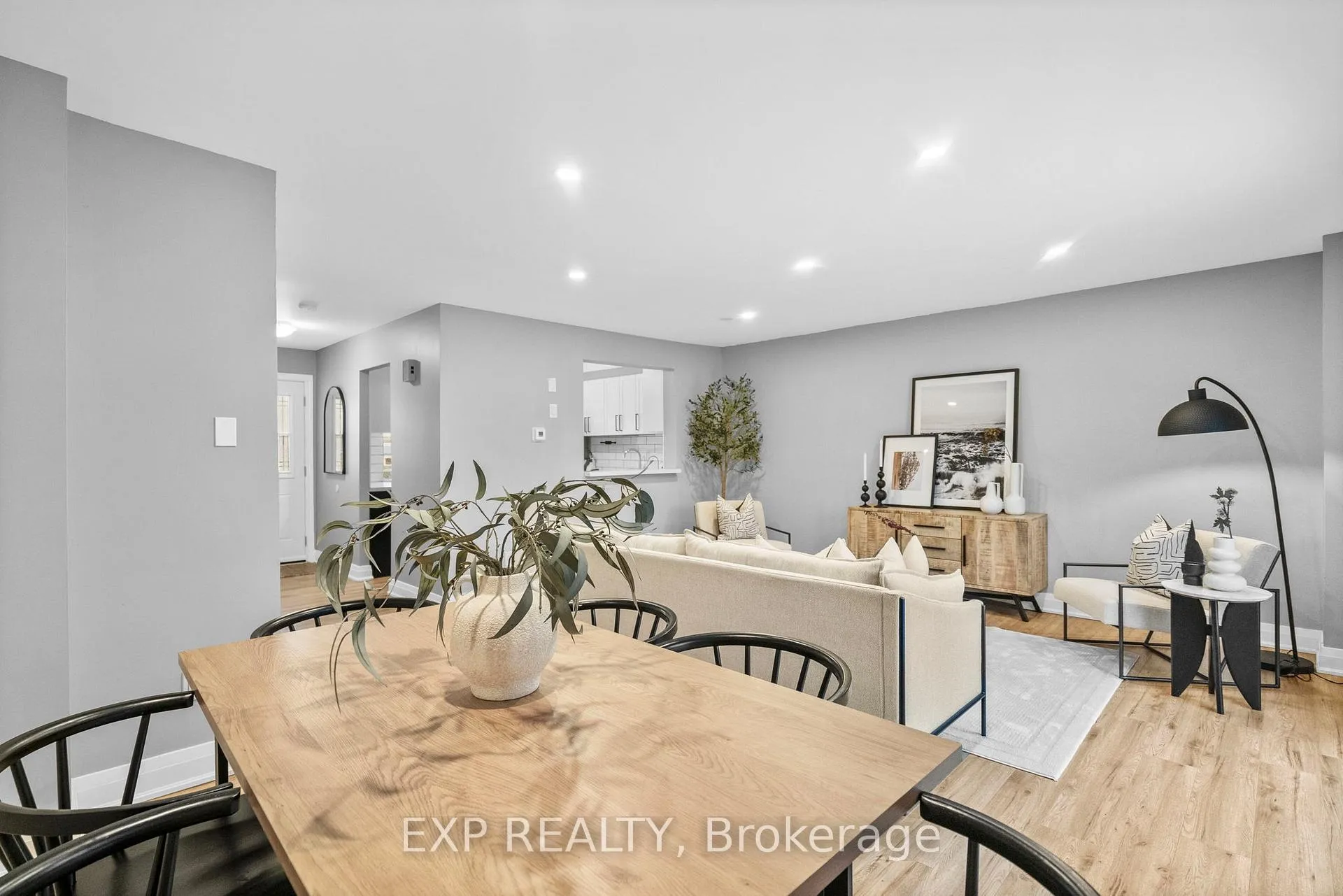 Photo 11 of 641 Woodward Avenue, Milton, Dorset Park — HOMEH