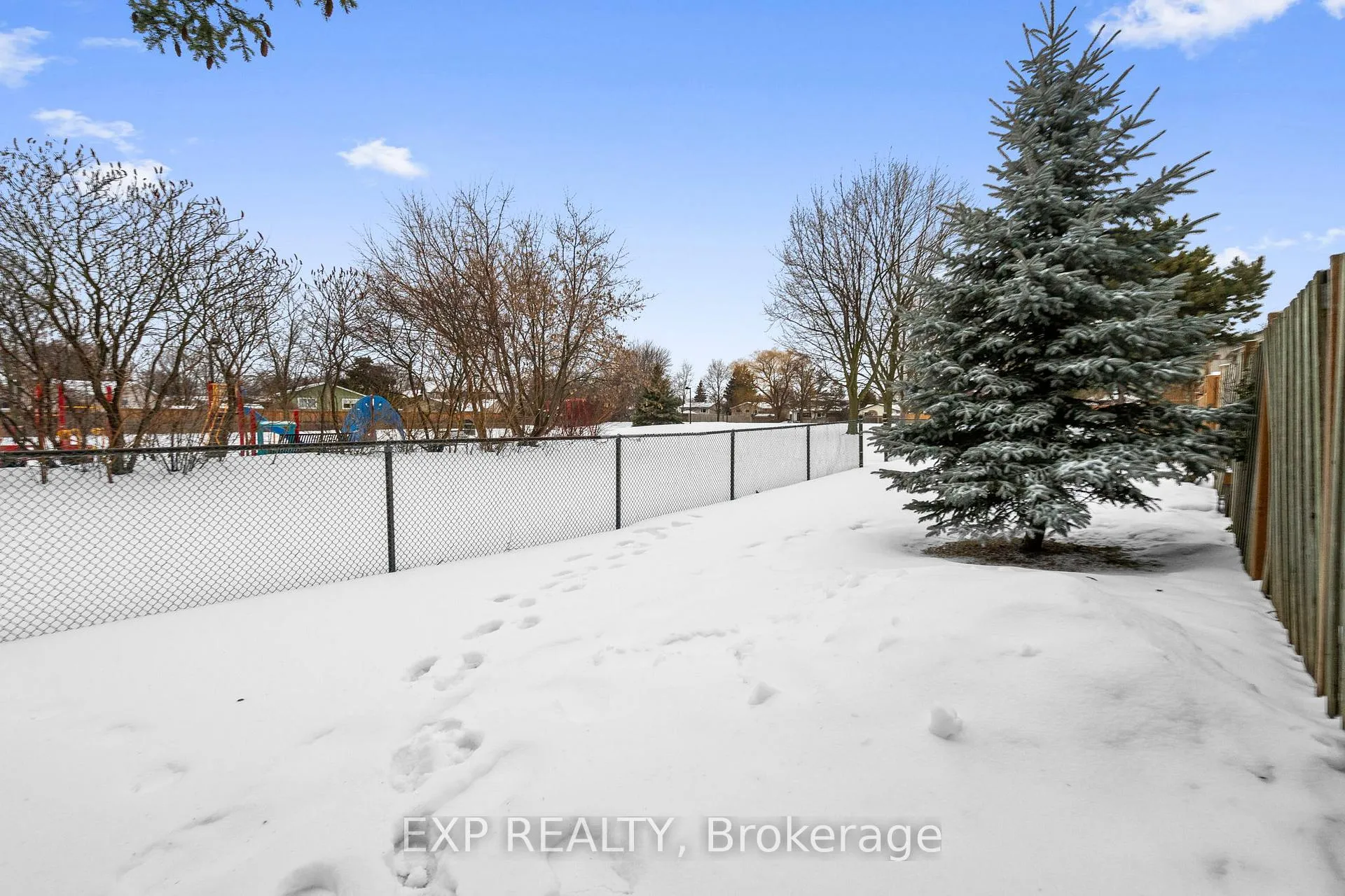 Photo 44 of 641 Woodward Avenue, Milton, Dorset Park — HOMEH