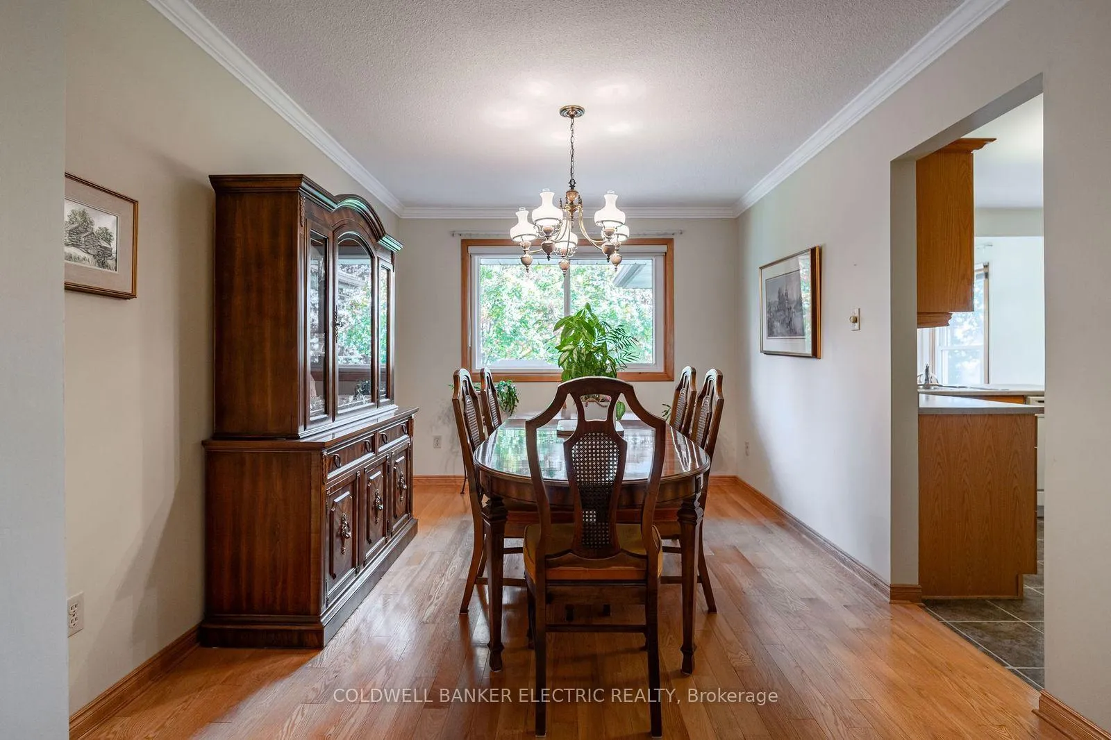 Photo 7 of 962 Golfview Road, Peterborough, Otonabee Ward 1 — HOMEH