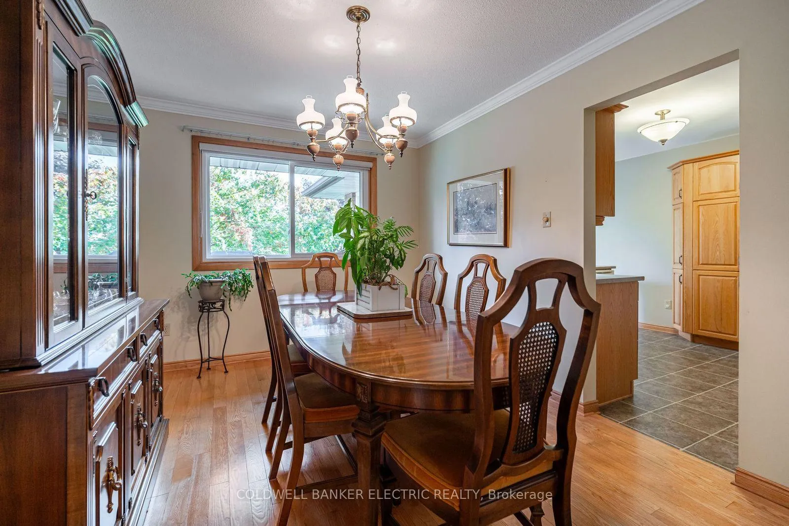 Photo 8 of 962 Golfview Road, Peterborough, Otonabee Ward 1 — HOMEH