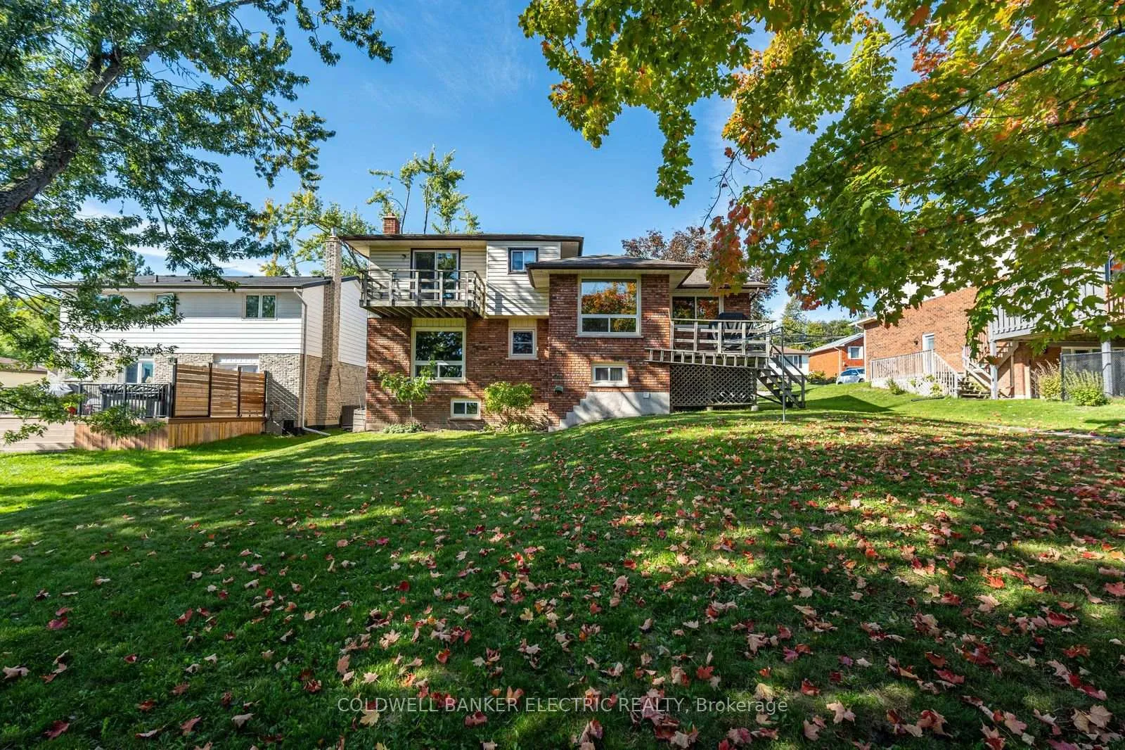 Photo 26 of 962 Golfview Road, Peterborough, Otonabee Ward 1 — HOMEH