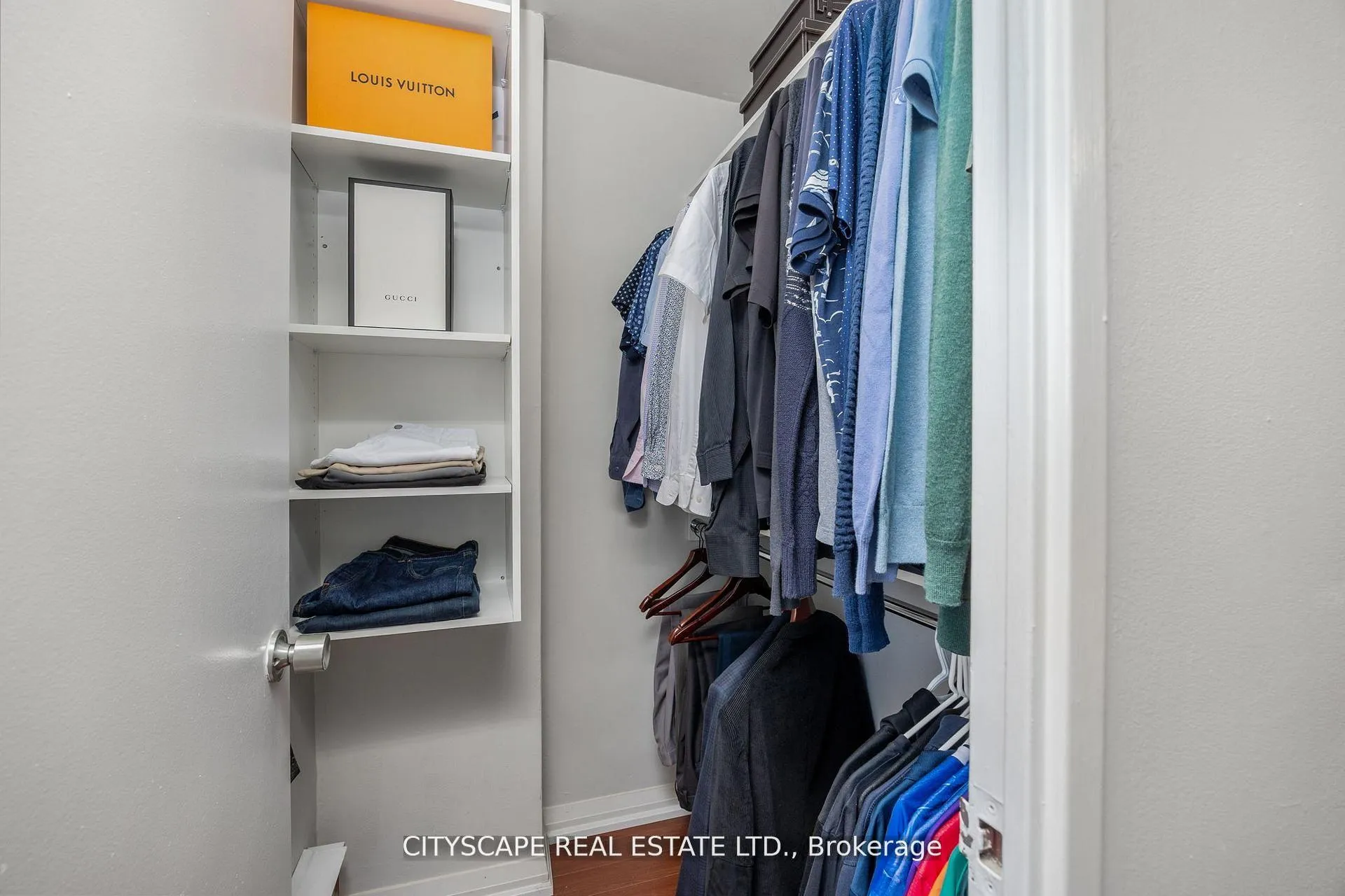 Photo 19 of Unit 10, 1 Royal Orchard Blv Boulevard, Markham, Royal Orchard — HOMEH