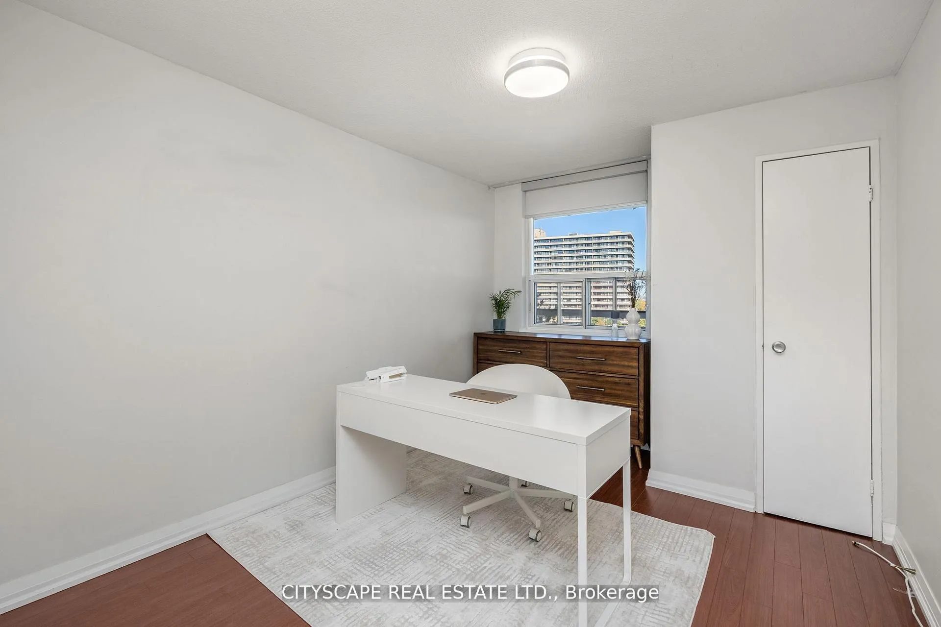 Photo 24 of Unit 10, 1 Royal Orchard Blv Boulevard, Markham, Royal Orchard — HOMEH