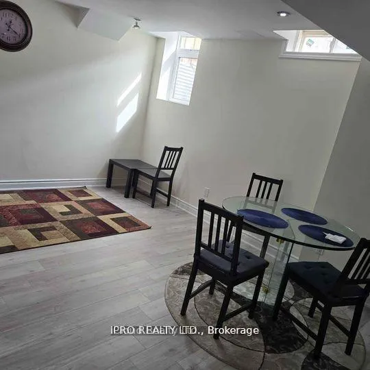 Photo 3 of Unit Bsmt, 15 Baby Pointe Trail, Brampton, Northwest Brampton — HOMEH