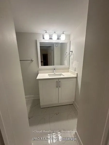 Photo 8 of Unit Bsmt, 15 Baby Pointe Trail, Brampton, Northwest Brampton — HOMEH