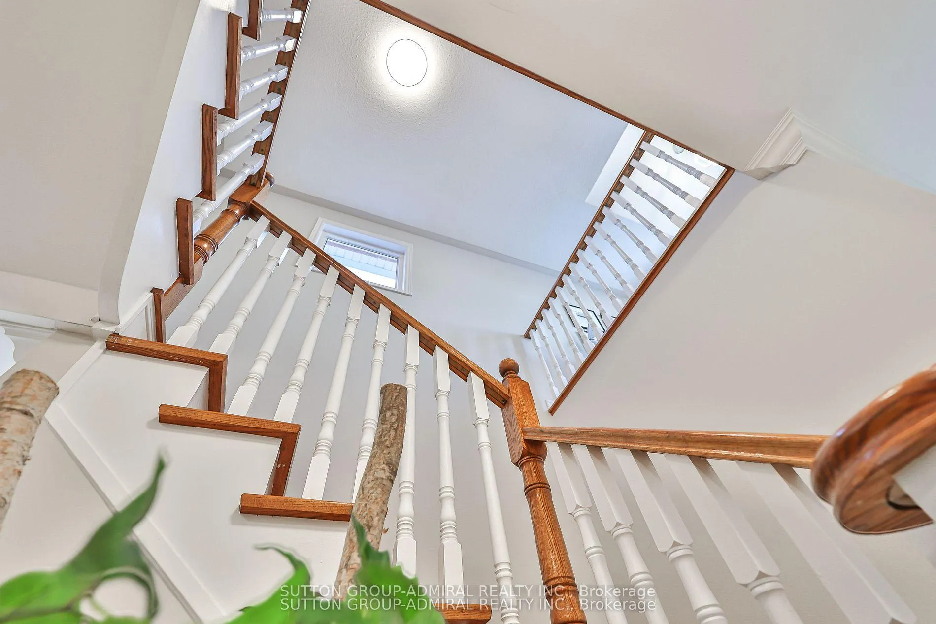 Photo 22 of 173 Bentoak Crescent, Vaughan, Patterson — HOMEH