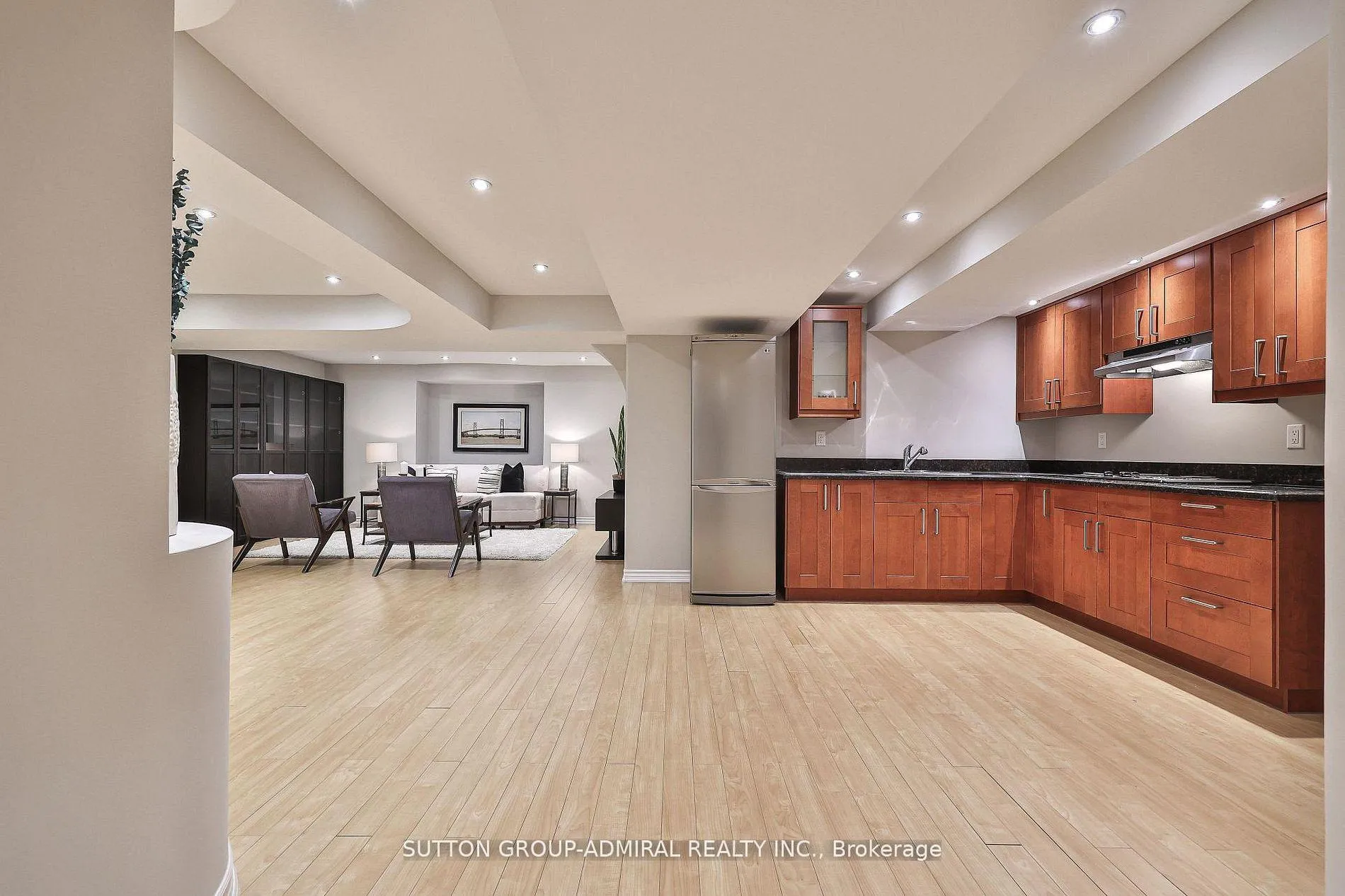 Photo 35 of 173 Bentoak Crescent, Vaughan, Patterson — HOMEH