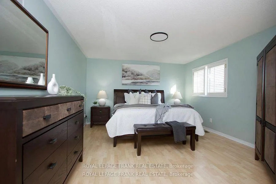 Photo 21 of 7 Winterberry Drive, Whitby, Rolling Acres — HOMEH