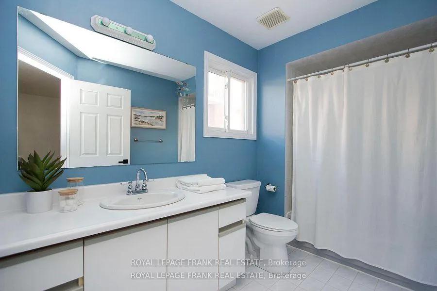 Photo 26 of 7 Winterberry Drive, Whitby, Rolling Acres — HOMEH