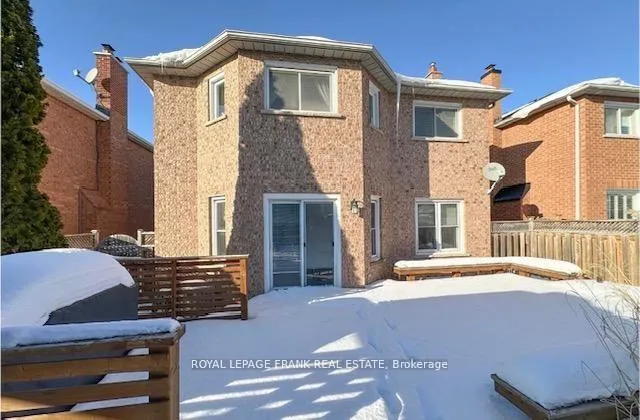 Photo 38 of 7 Winterberry Drive, Whitby, Rolling Acres — HOMEH