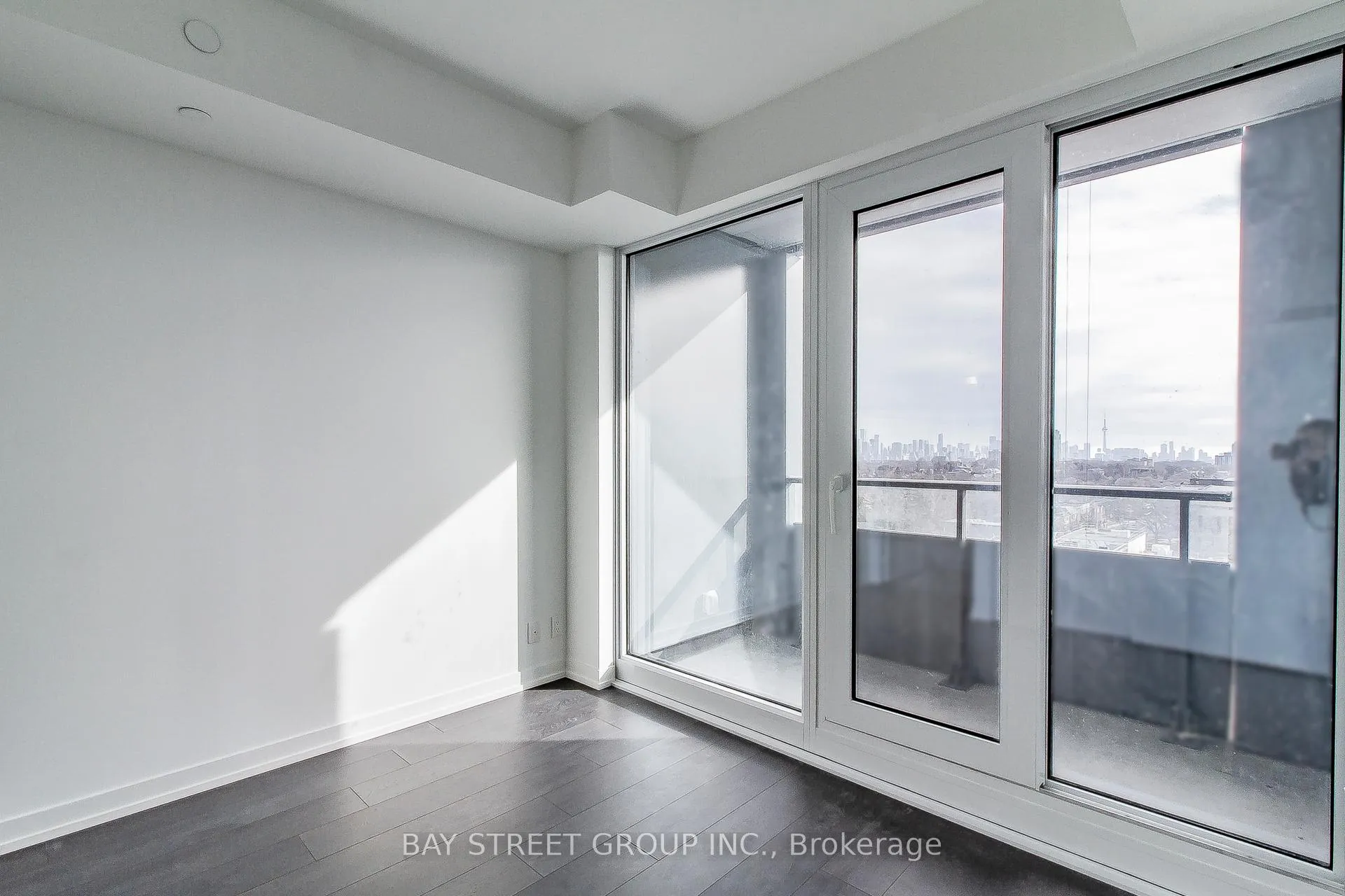 Photo 3 of Unit 1203, 2020 Bathurst Street, Toronto, Humewood-Cedarvale — HOMEH