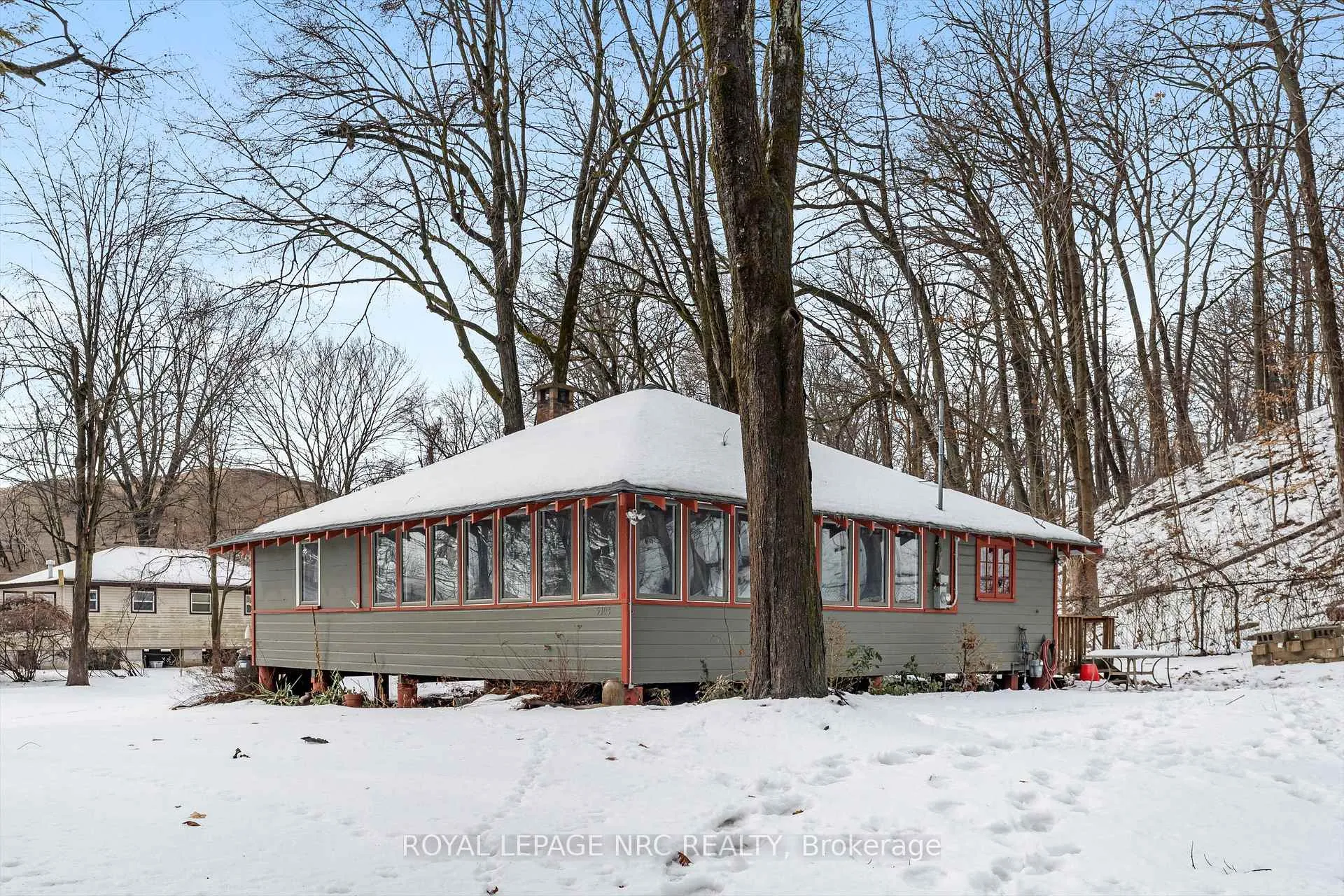 Photo 5 of 5303 Firelane 21, Port Colborne, Sherkston — HOMEH
