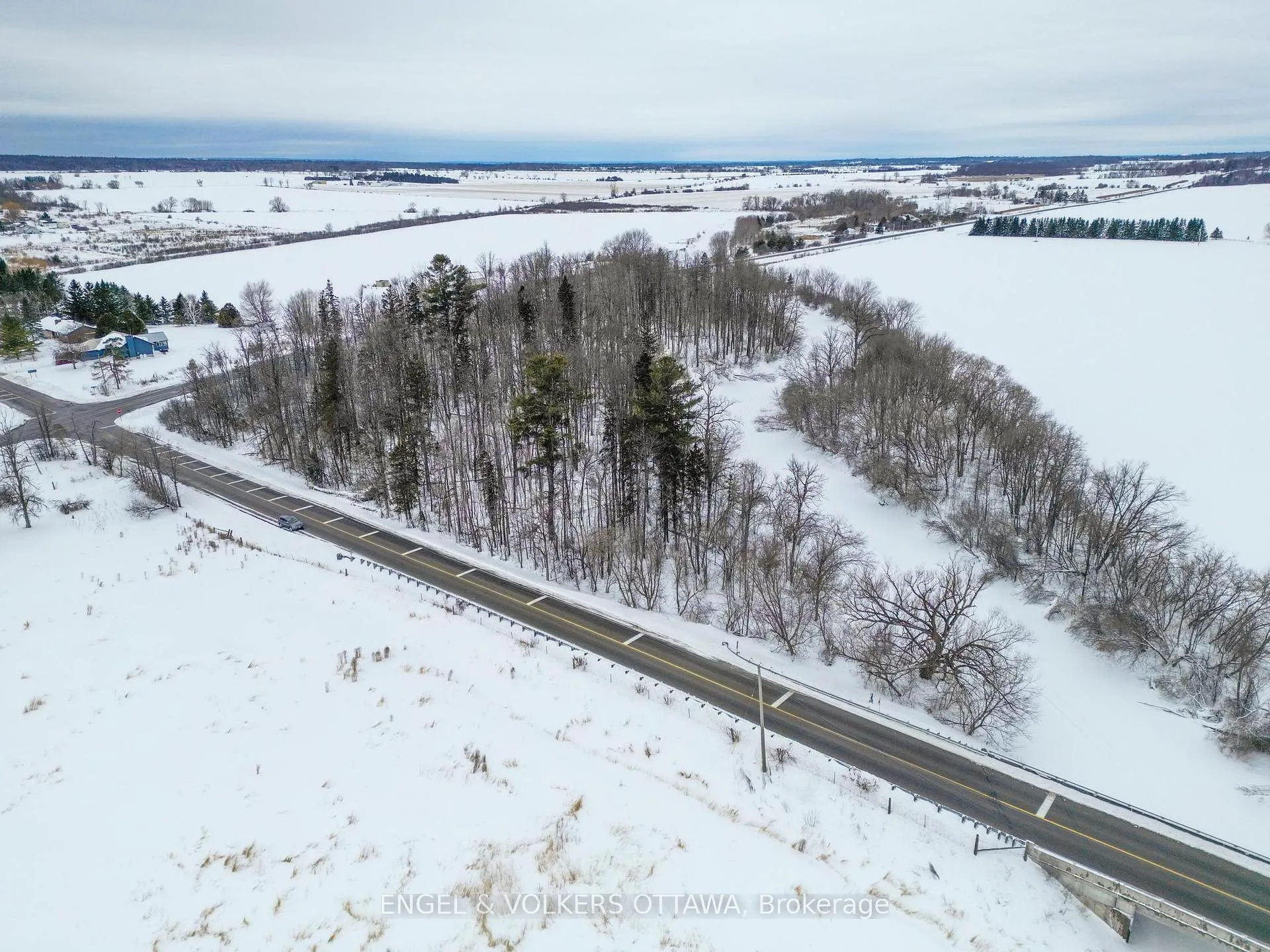 Photo 2 of 2615 Thomas A Dolan Parkway, Ottawa, Fitzroy Ward (South East) — HOMEH