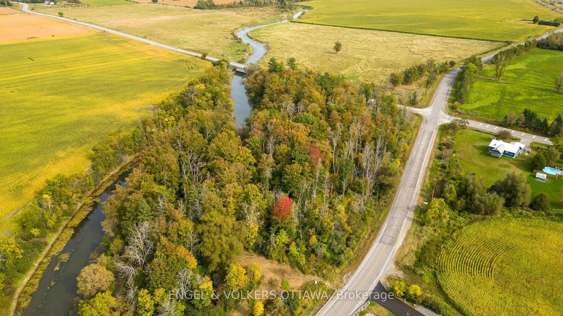 Photo 5 of 2615 Thomas A Dolan Parkway, Ottawa, Fitzroy Ward (South East) — HOMEH