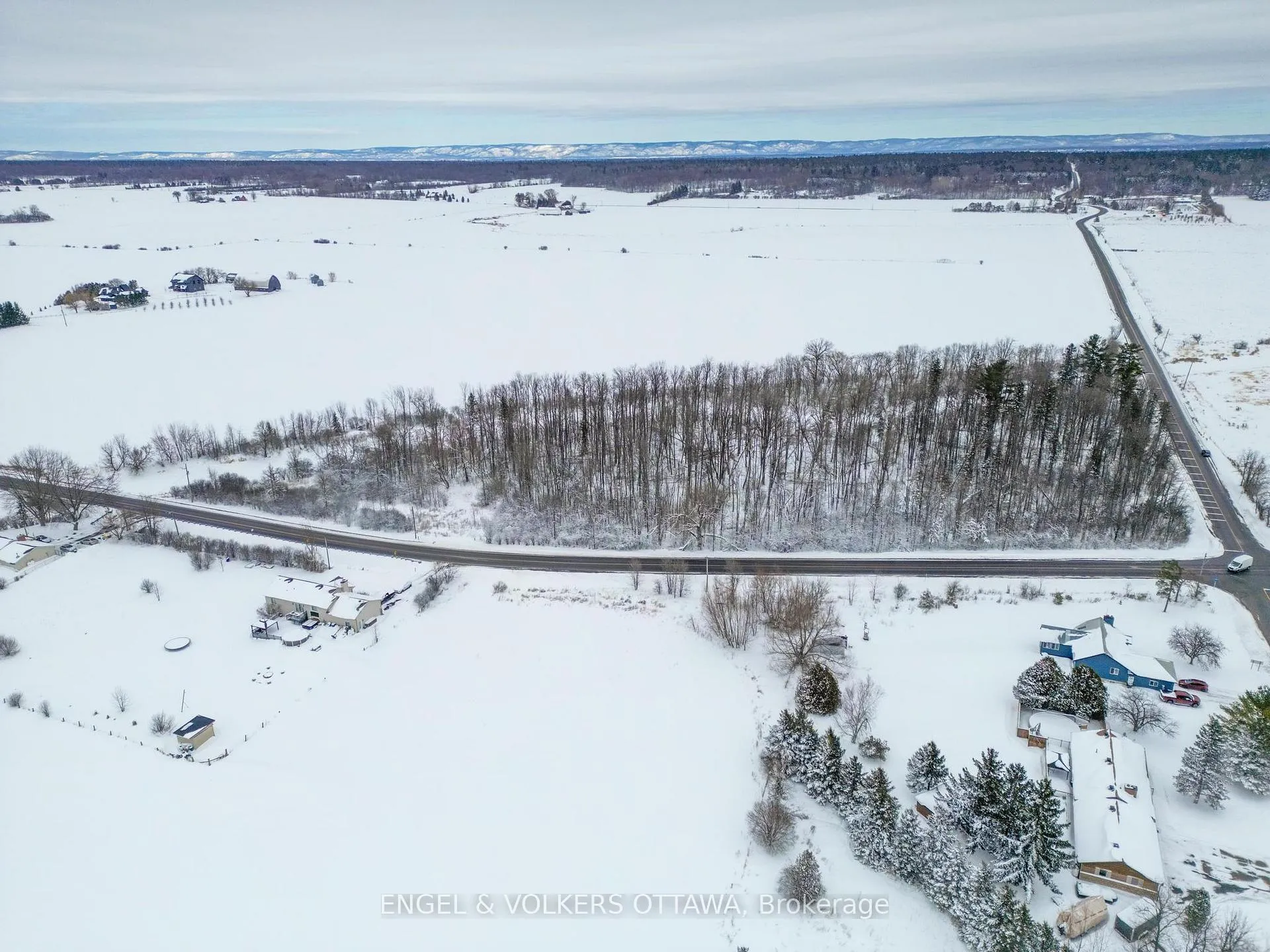 Photo 15 of 2615 Thomas A Dolan Parkway, Ottawa, Fitzroy Ward (South East) — HOMEH